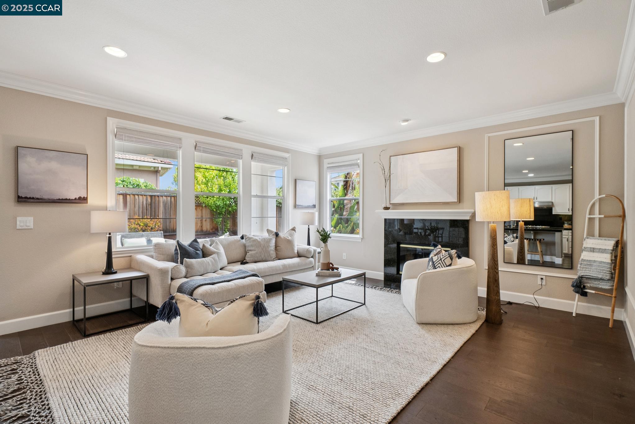5269 S Montecito Dr