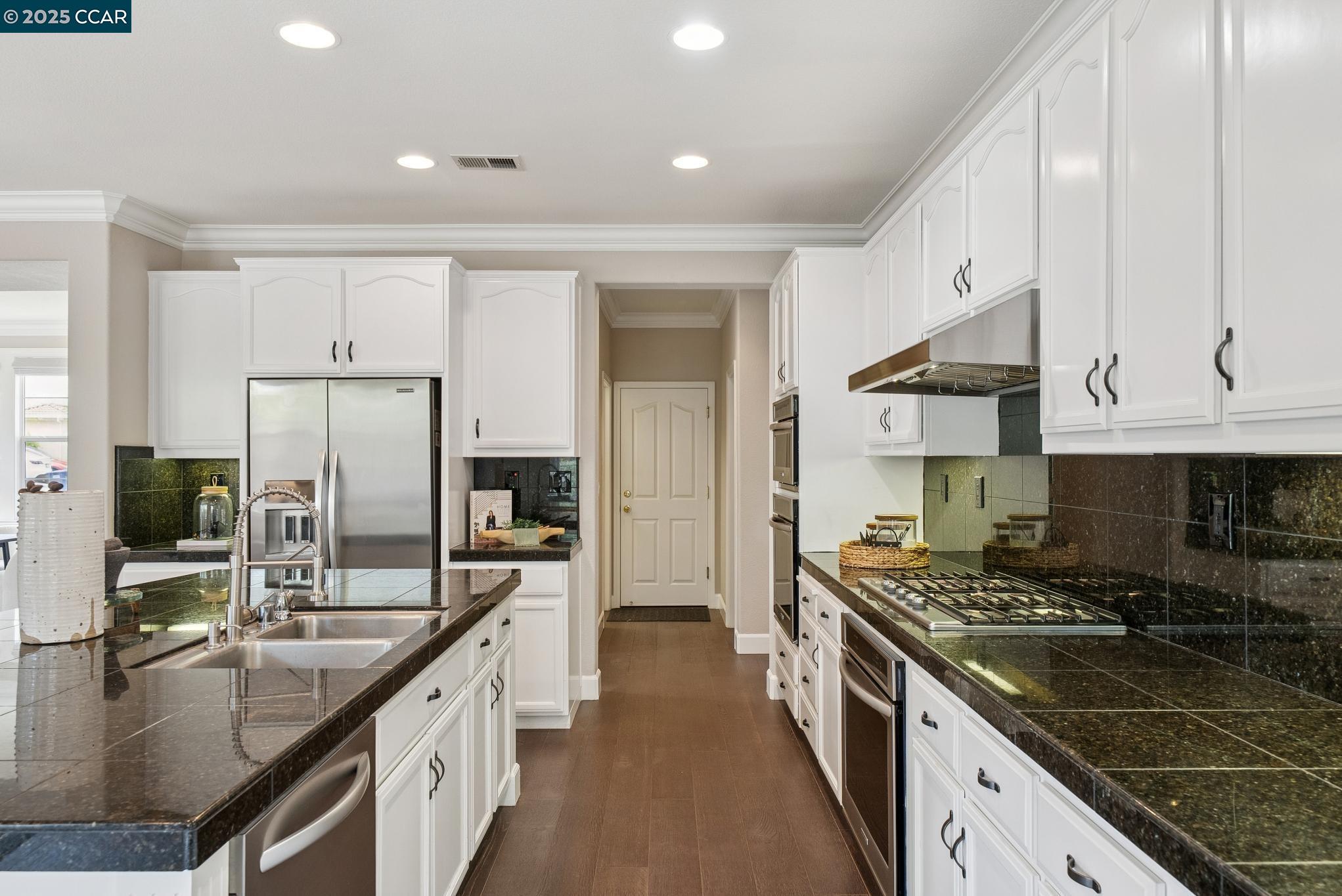 5269 S Montecito Dr