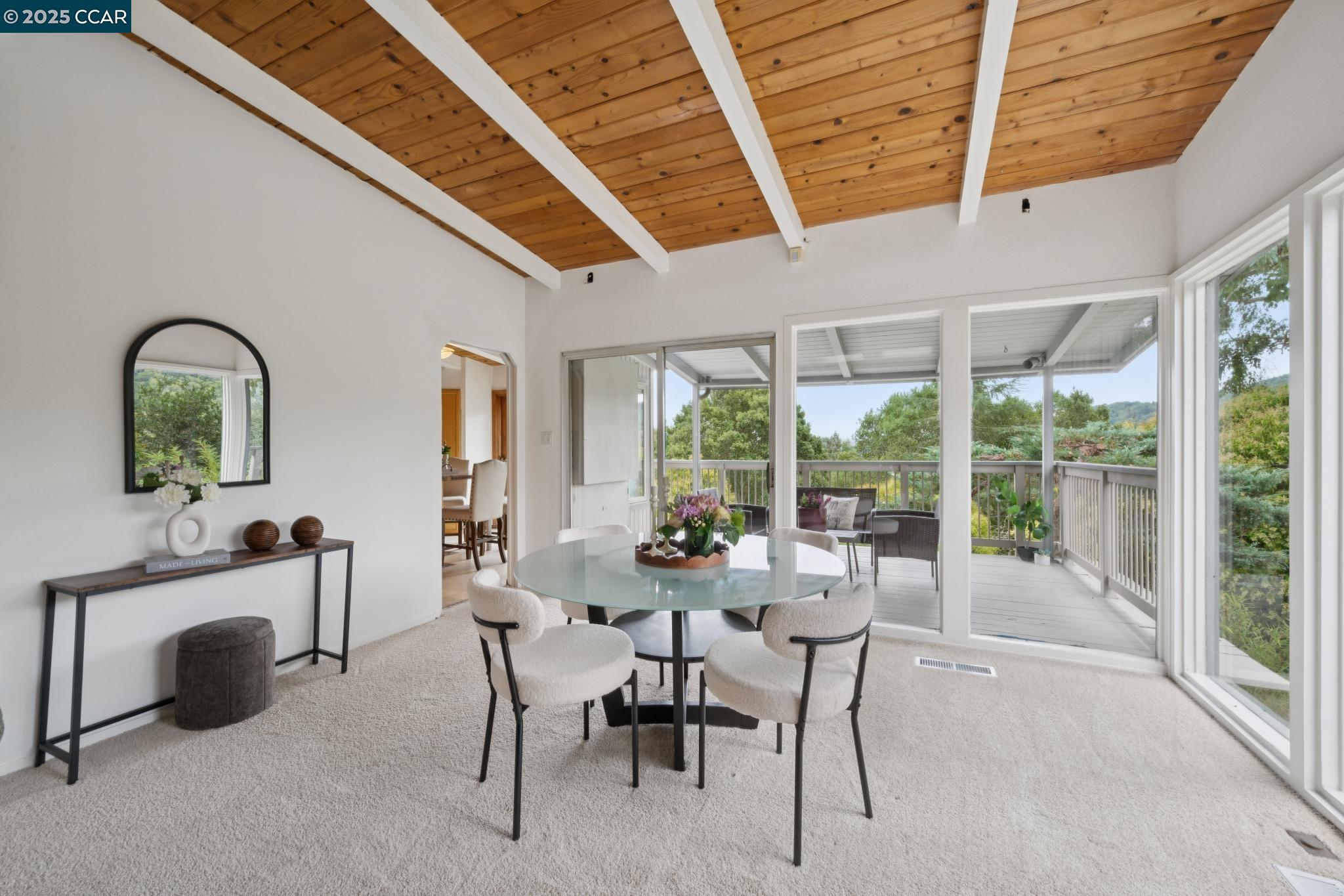 12 La Cresta Rd