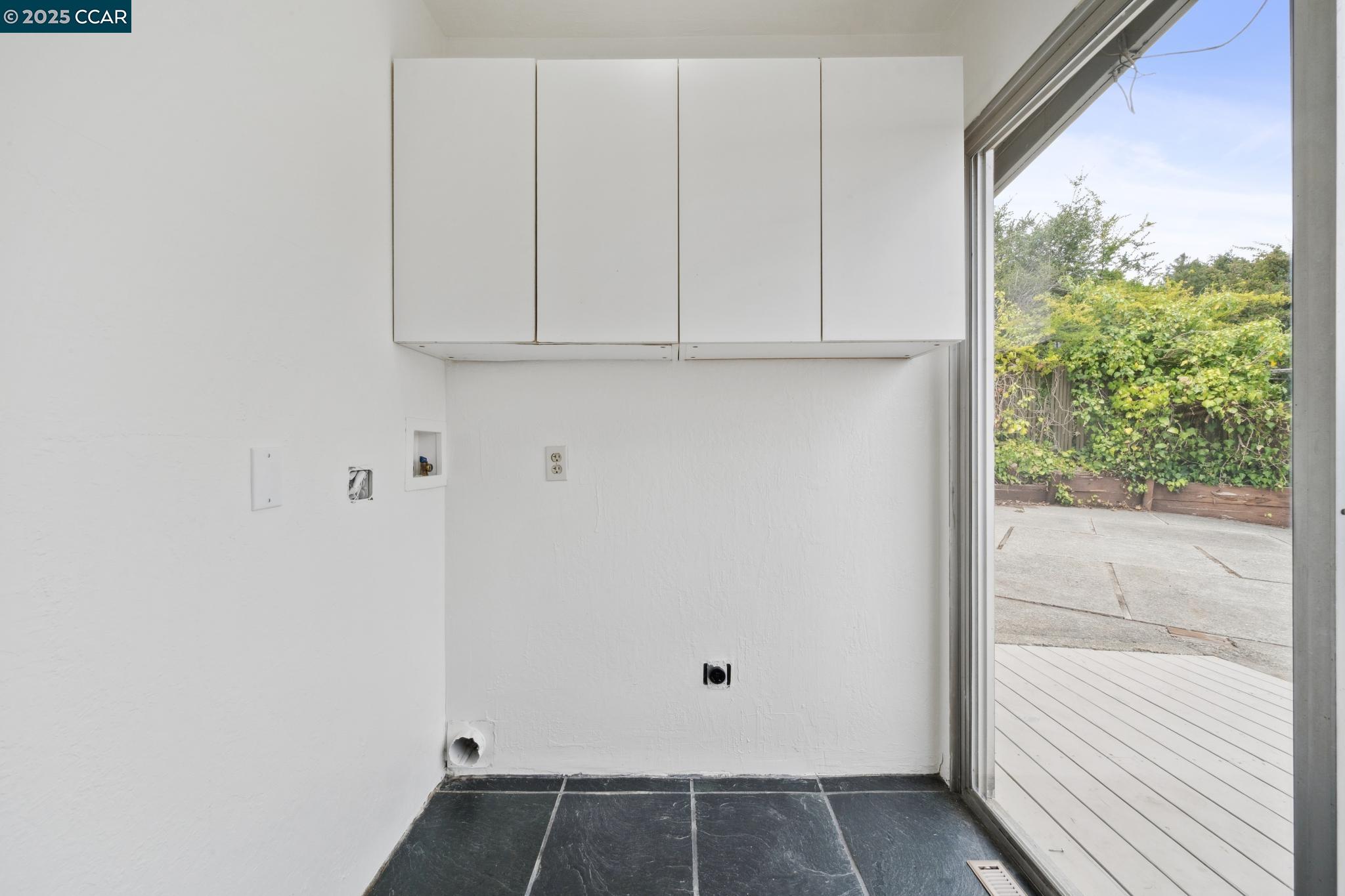 12 La Cresta Rd