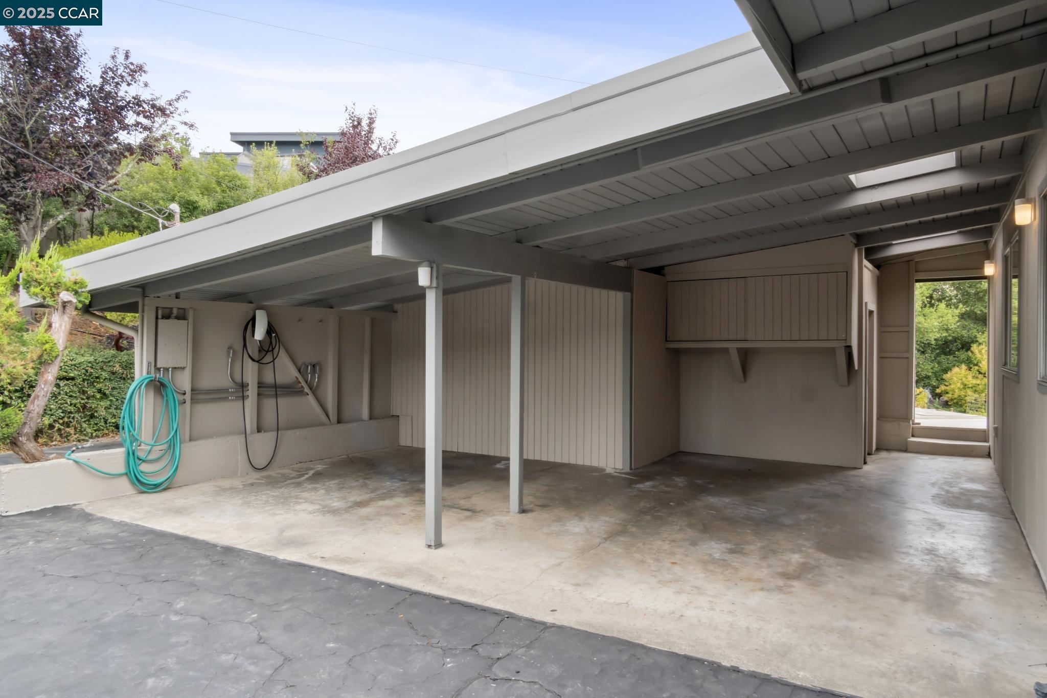 12 La Cresta Rd