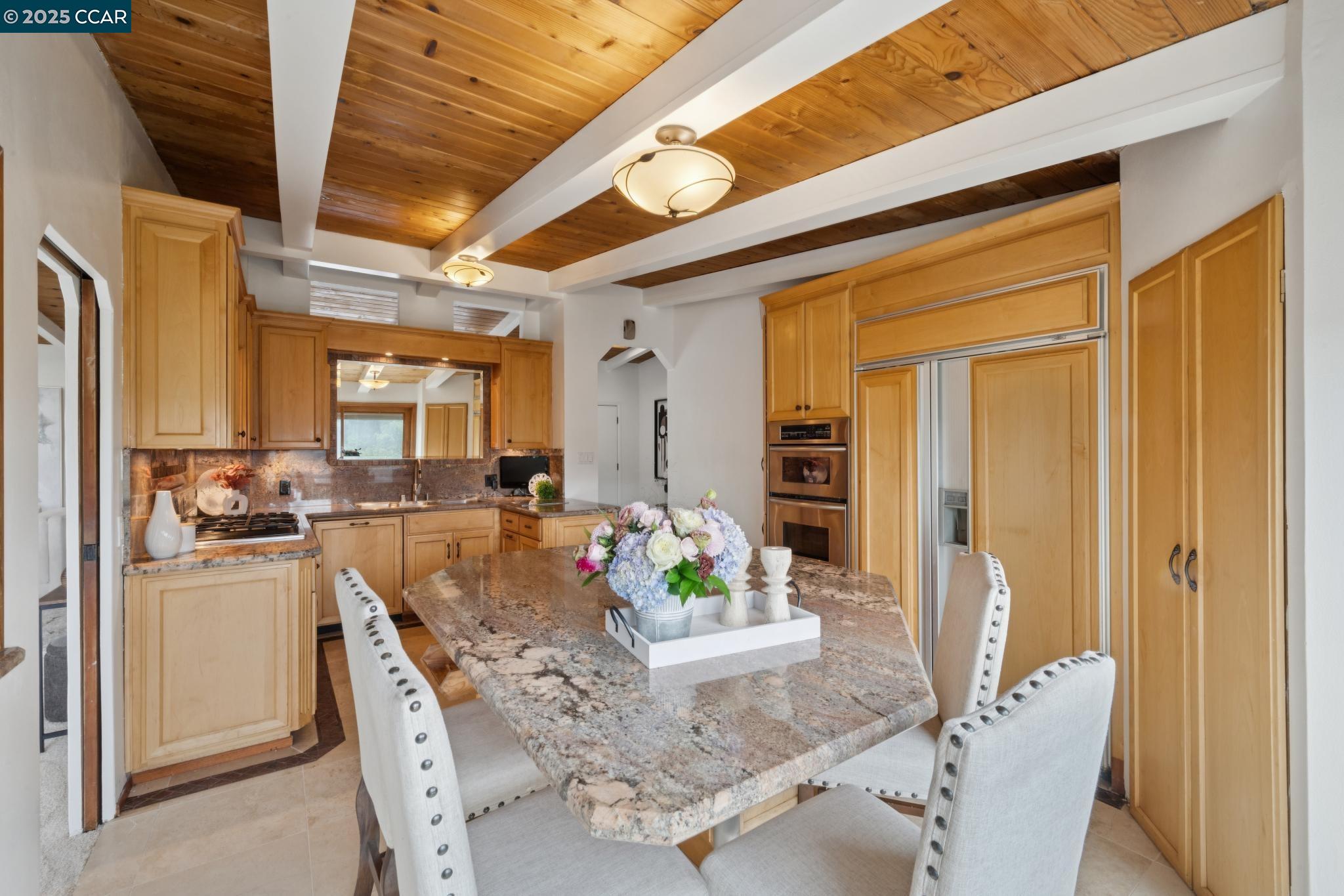12 La Cresta Rd
