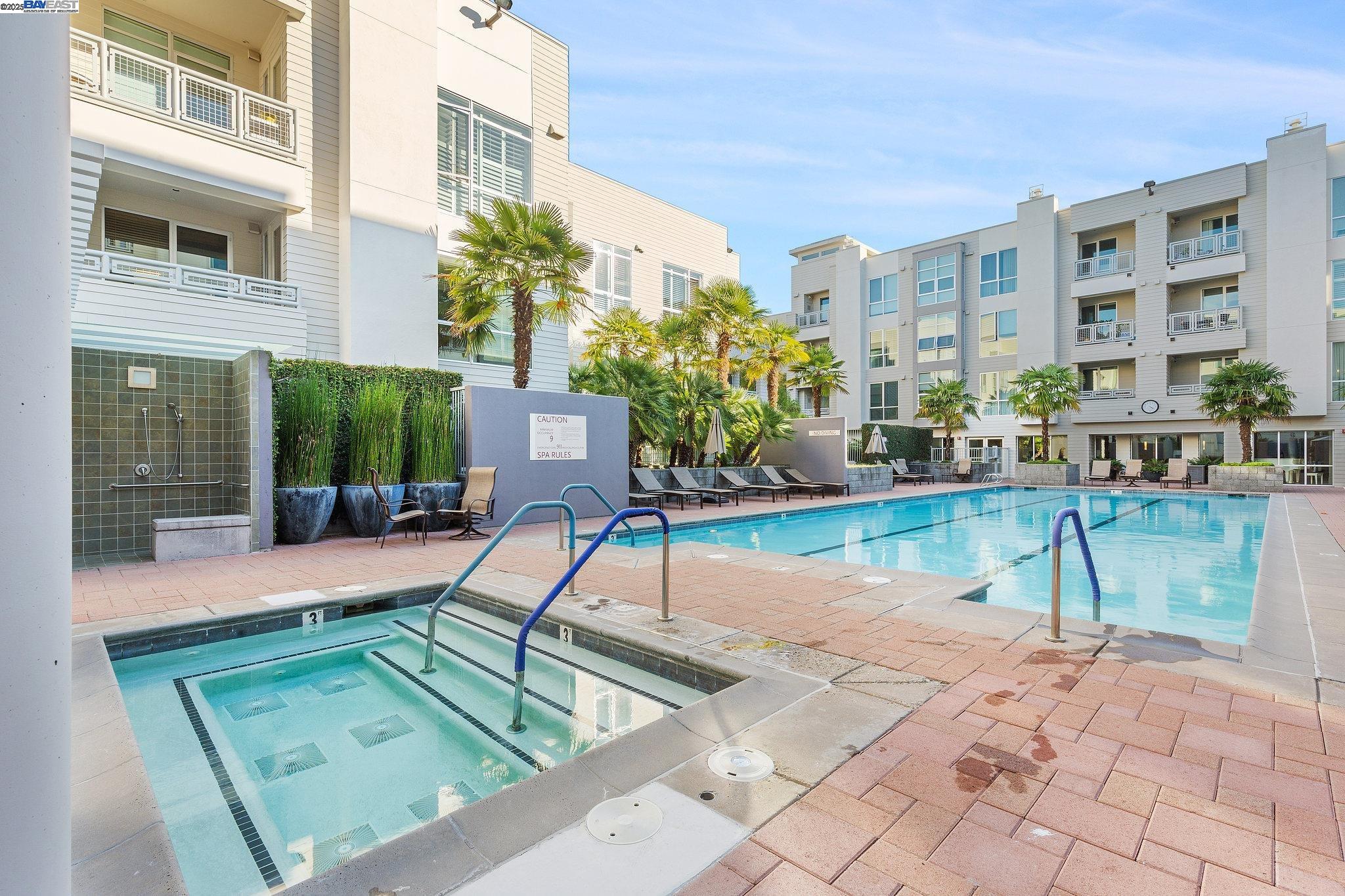 1655 N California Blvd # 422