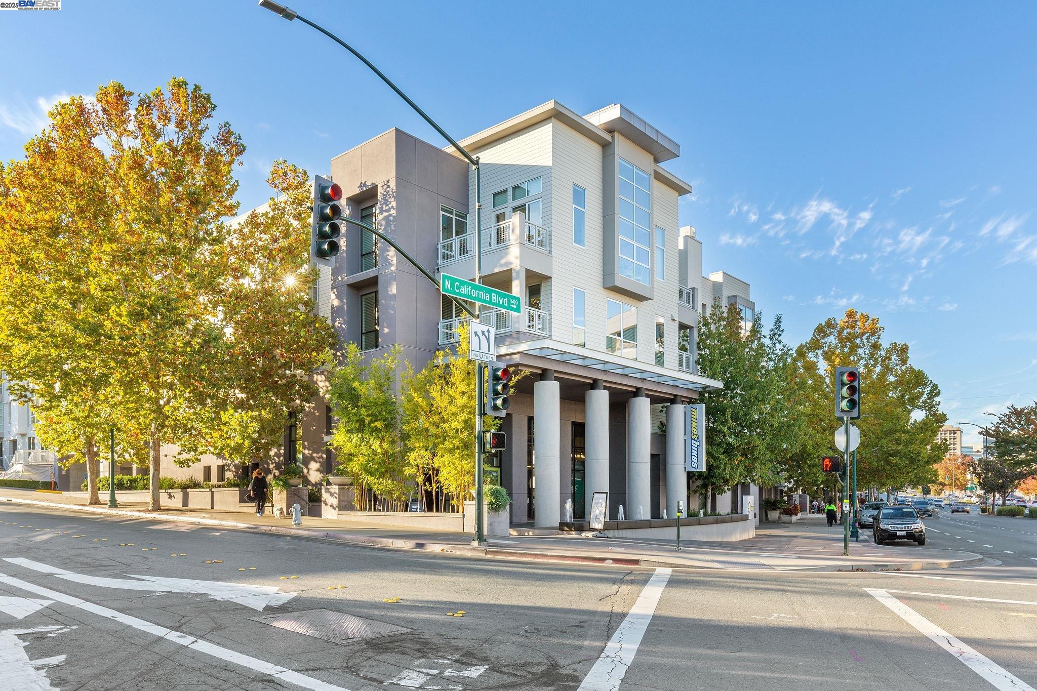 1655 N California Blvd # 422