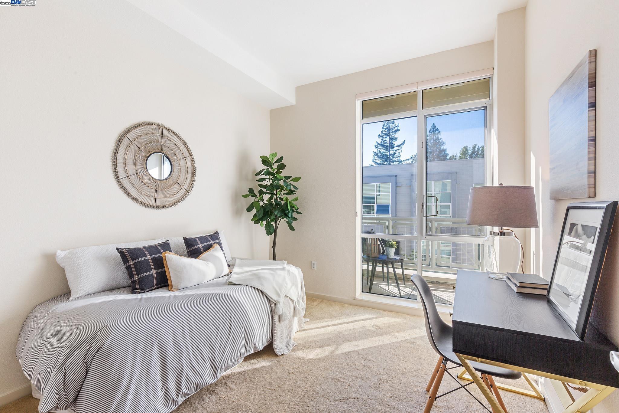 1655 N California Blvd # 422