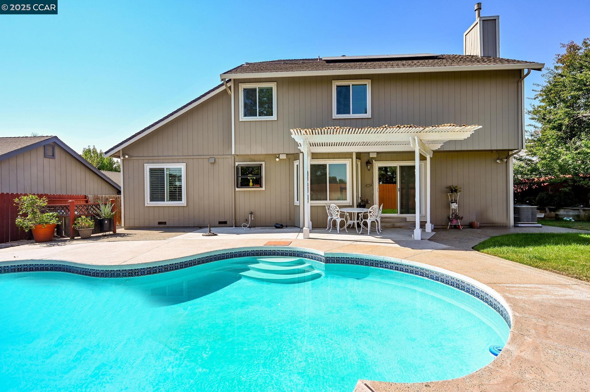 409 Agate Ct