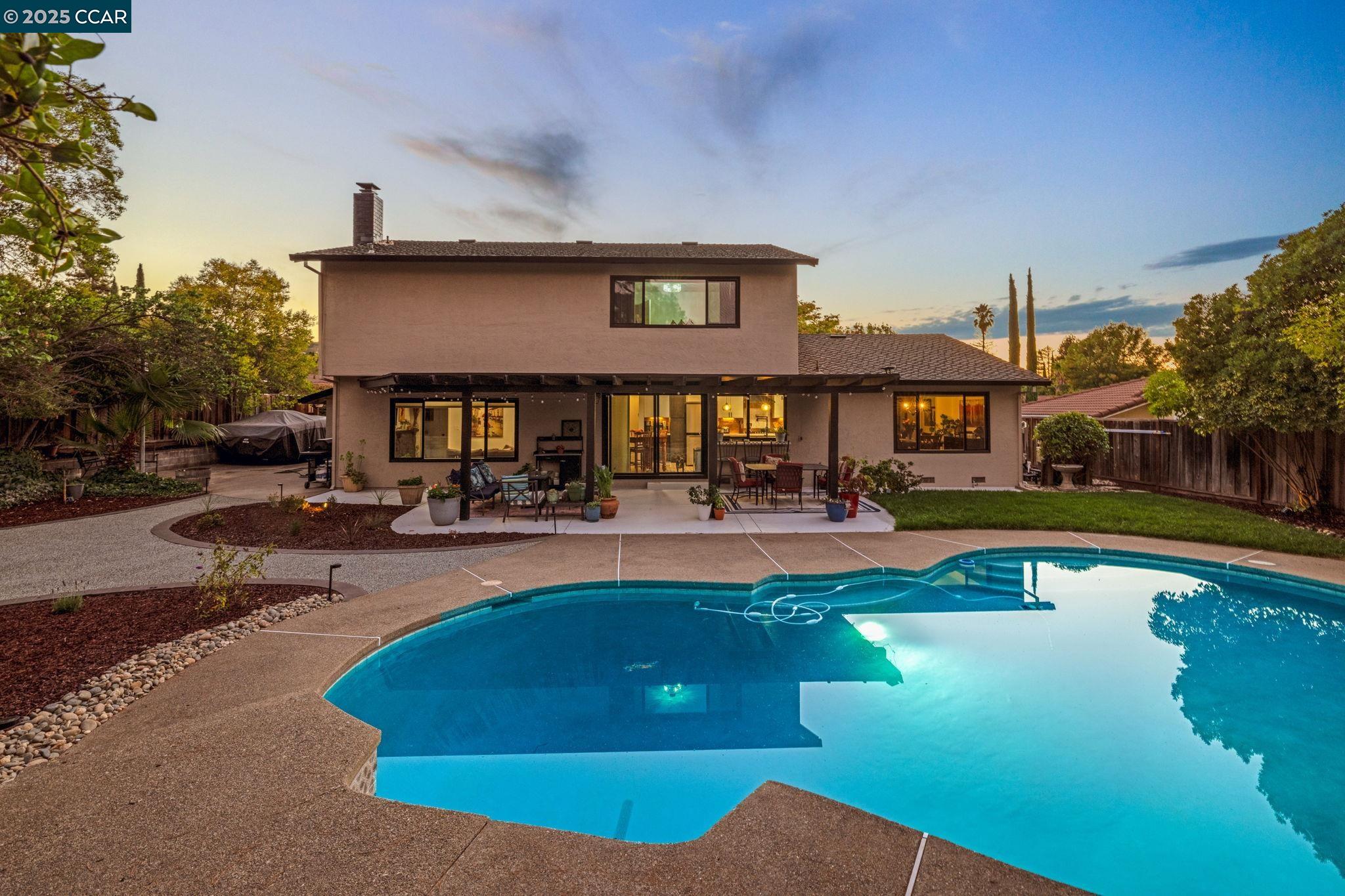 942 Cheyenne Dr