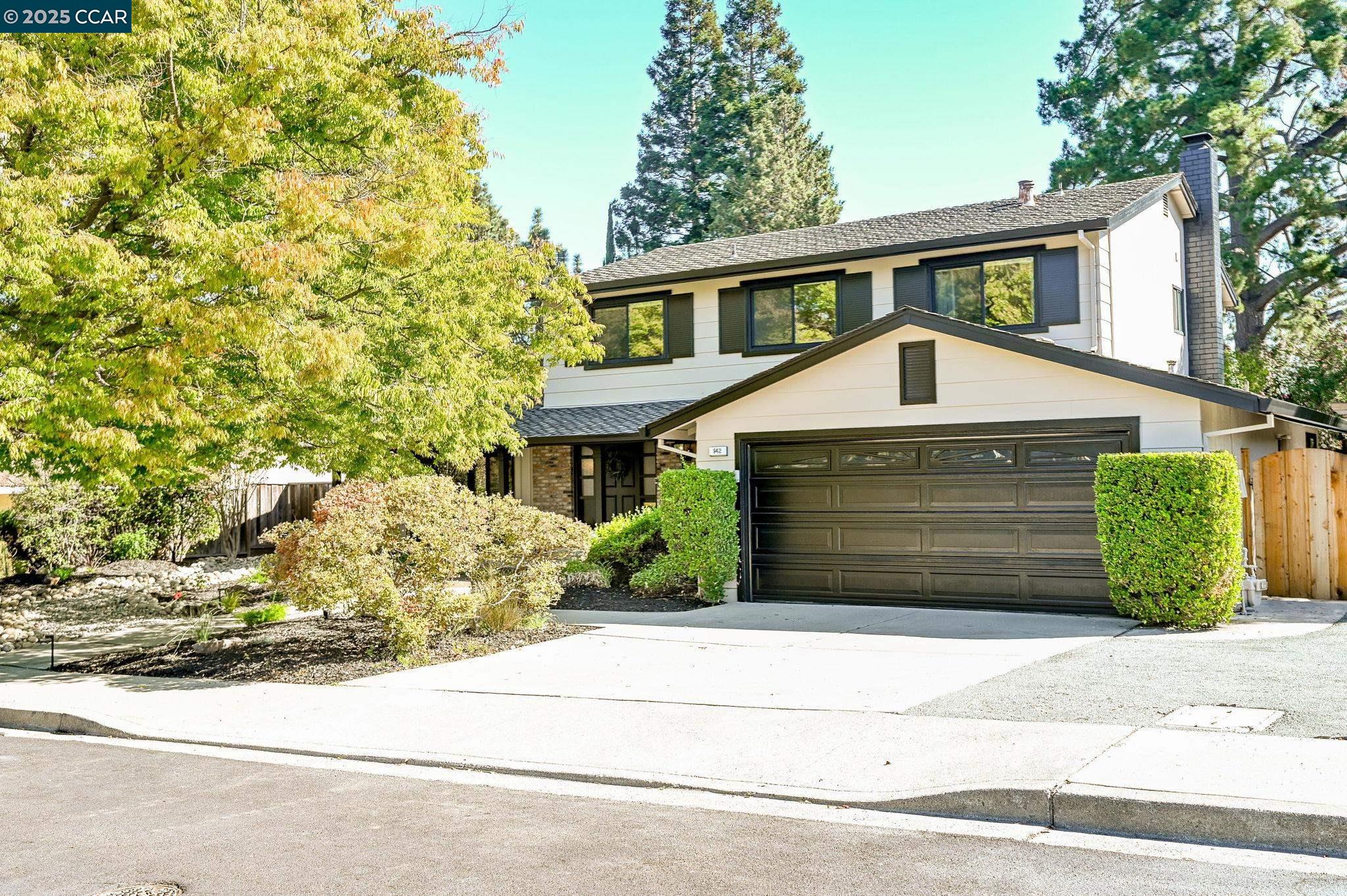 942 Cheyenne Dr