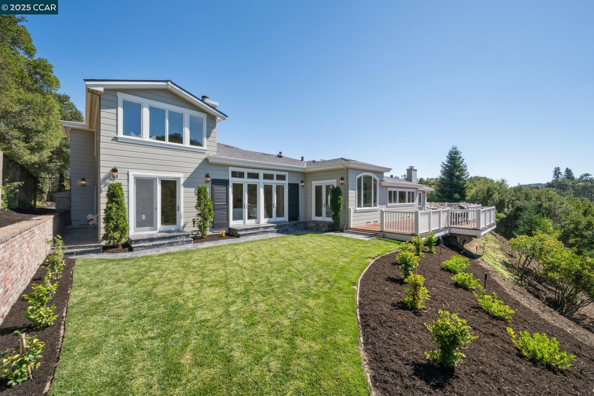 1133 Estates Dr