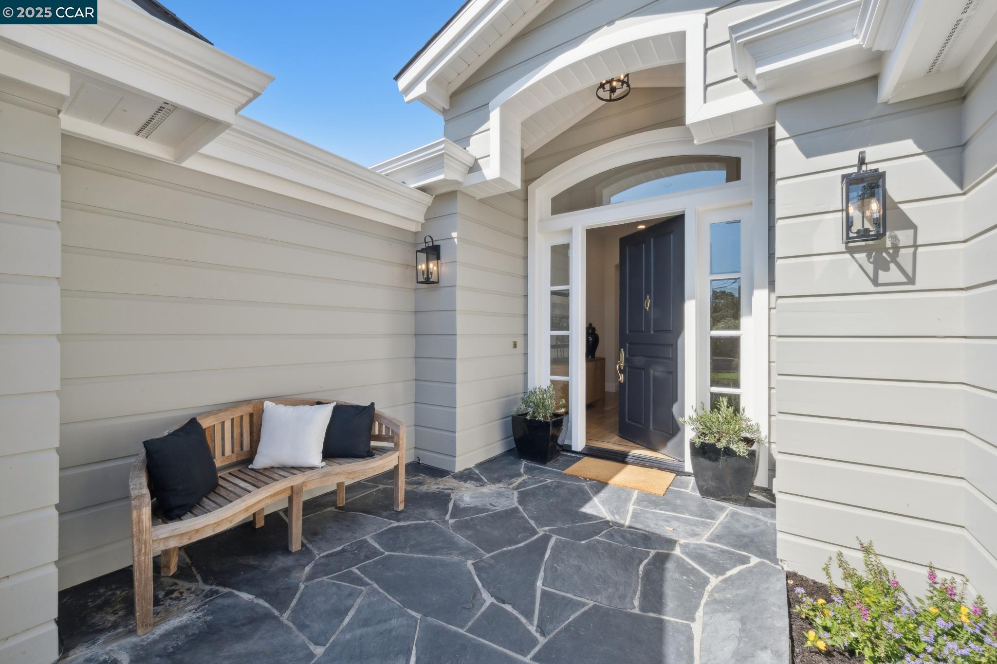 1133 Estates Dr
