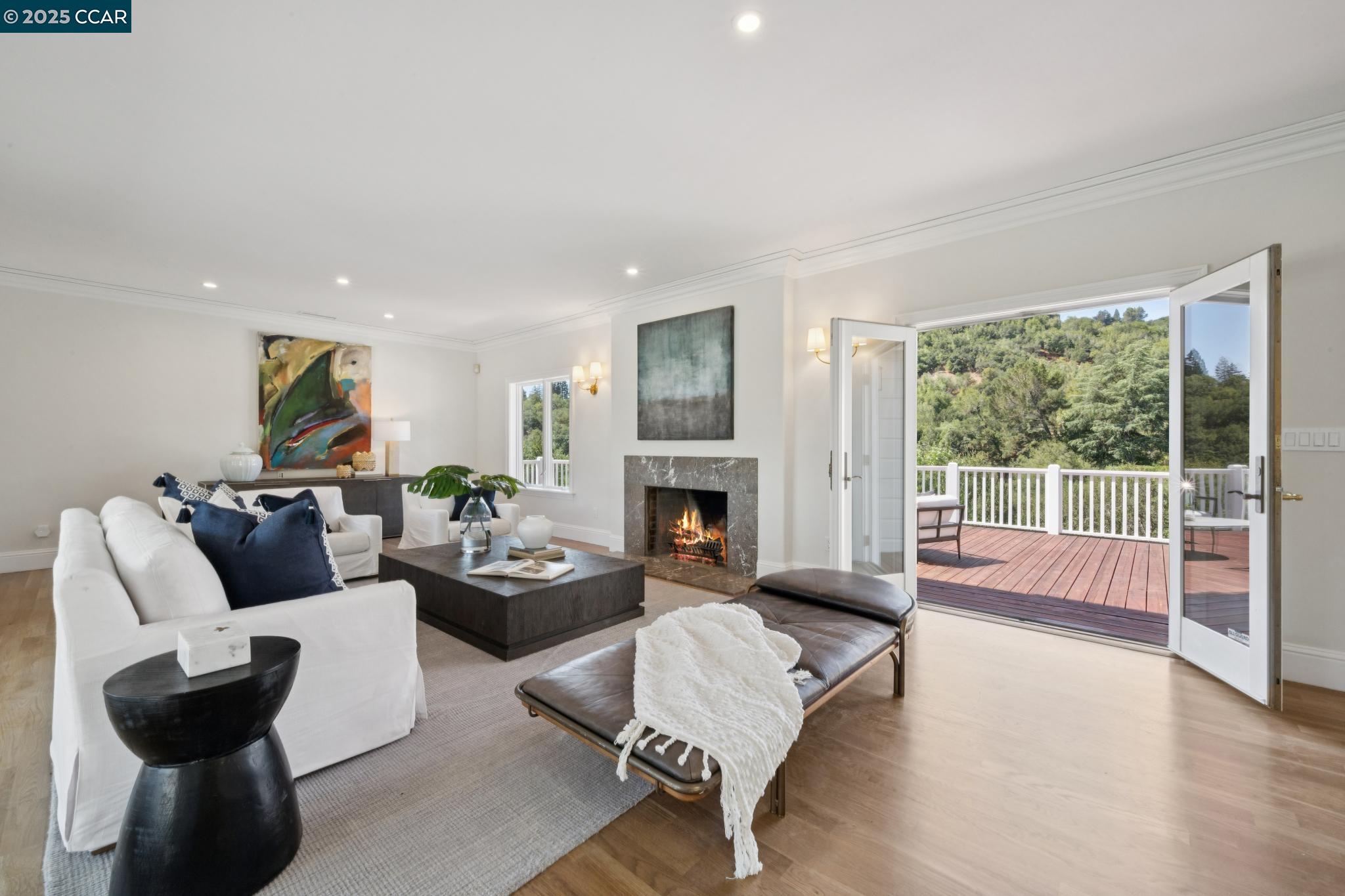 1133 Estates Dr