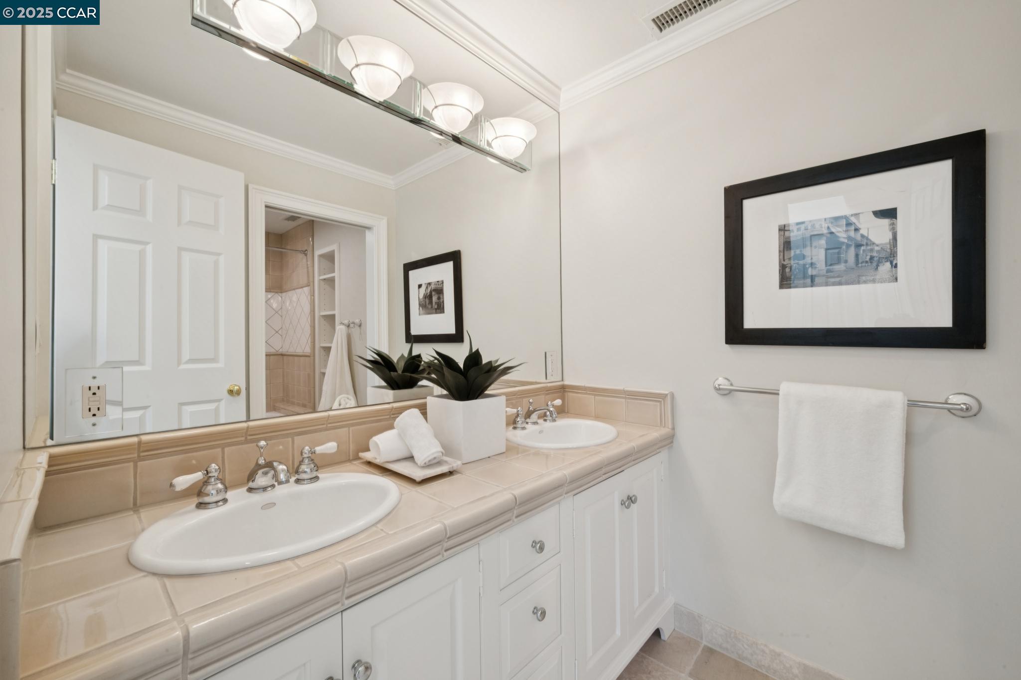 1133 Estates Dr