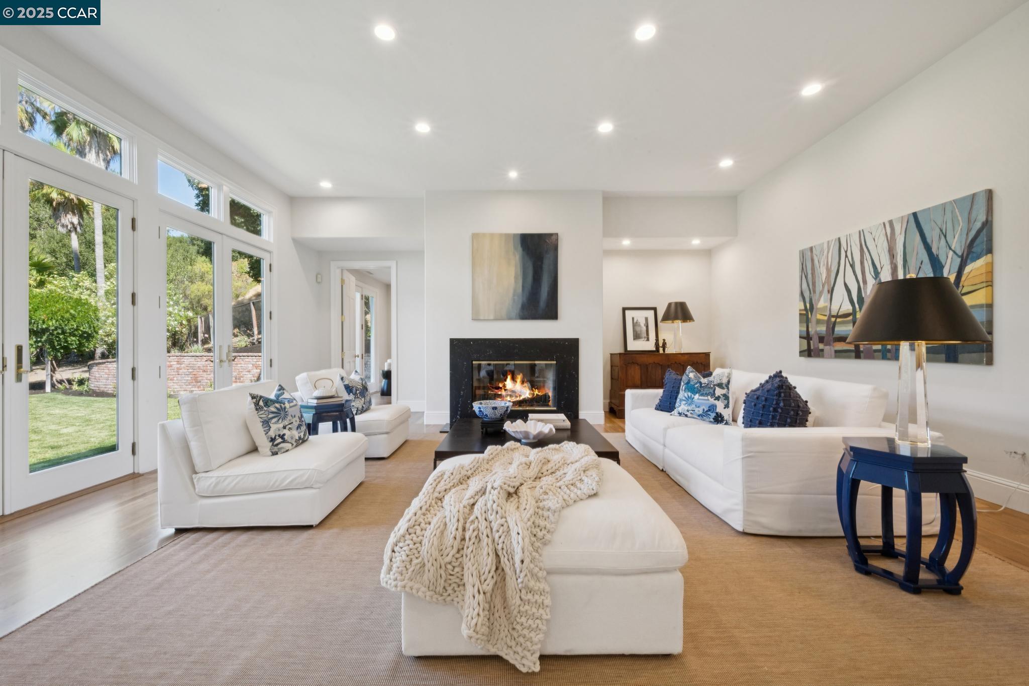 1133 Estates Dr