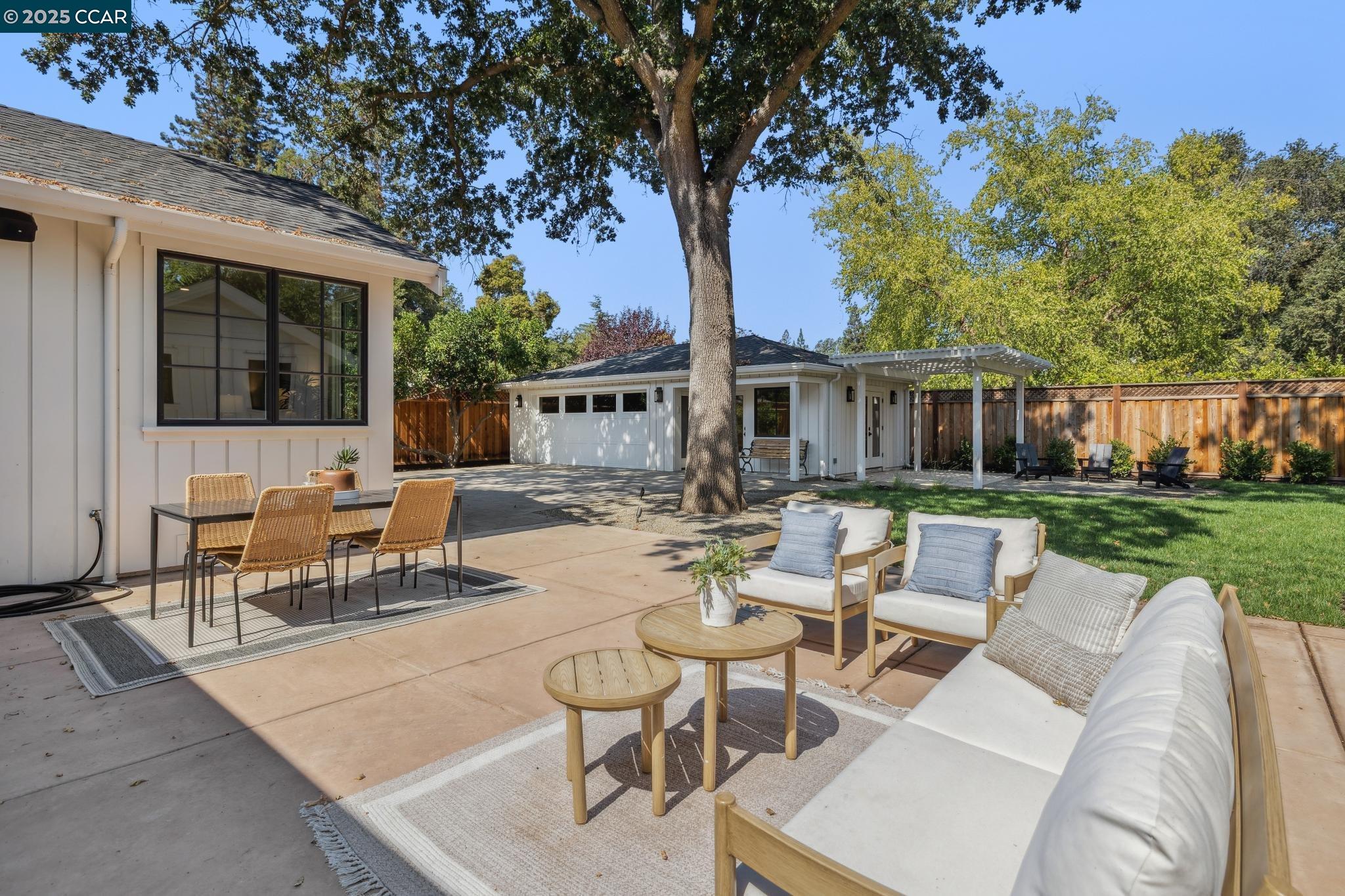 1408 Entrada Verde