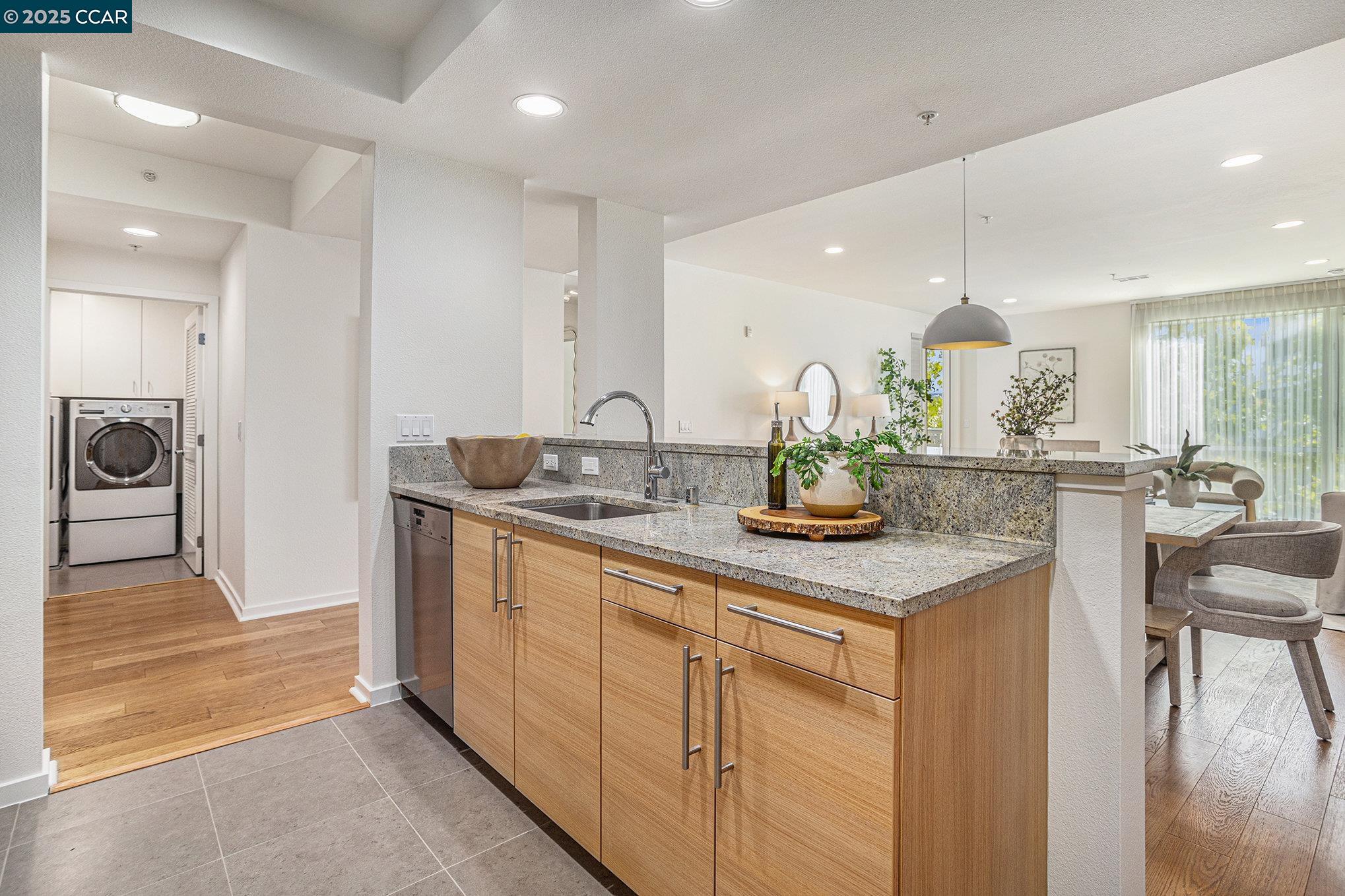 1655 N CALIFORNIA # 205