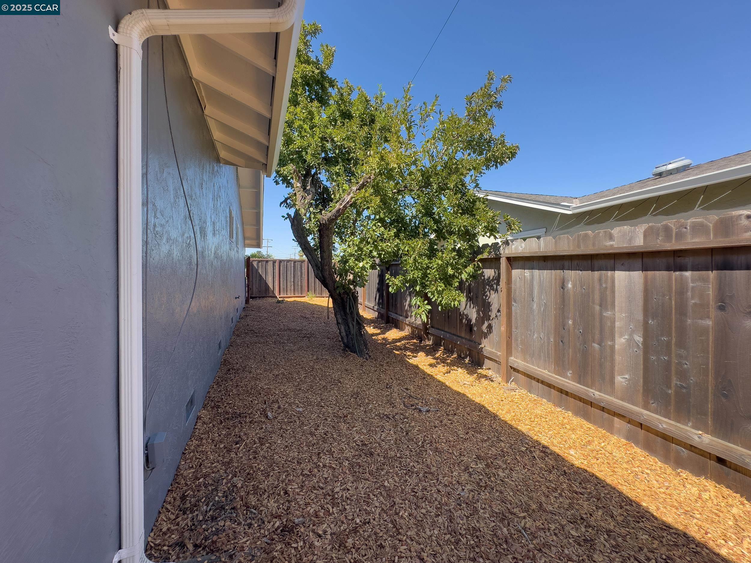 1682 Mendocino Dr
