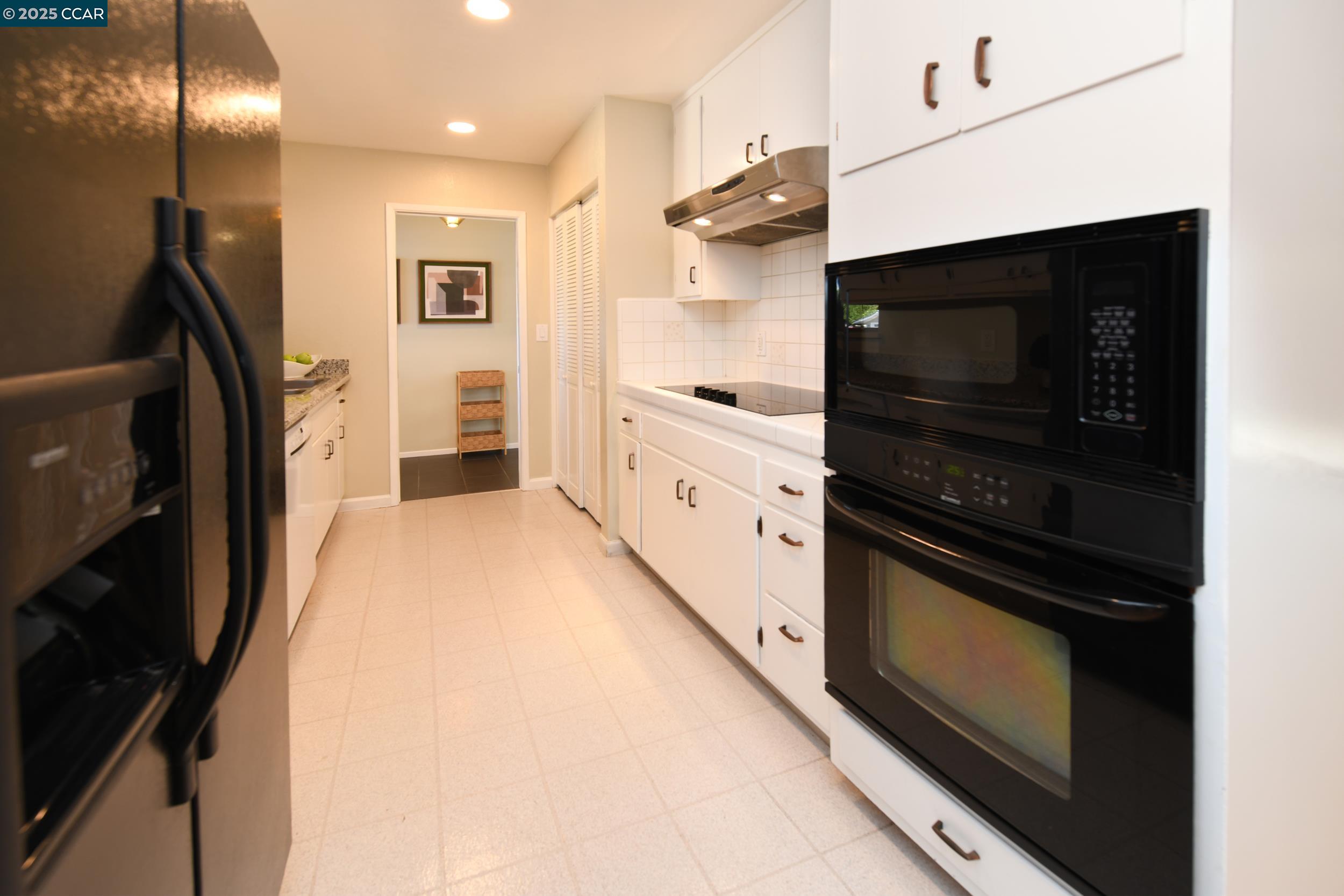 1682 Mendocino Dr