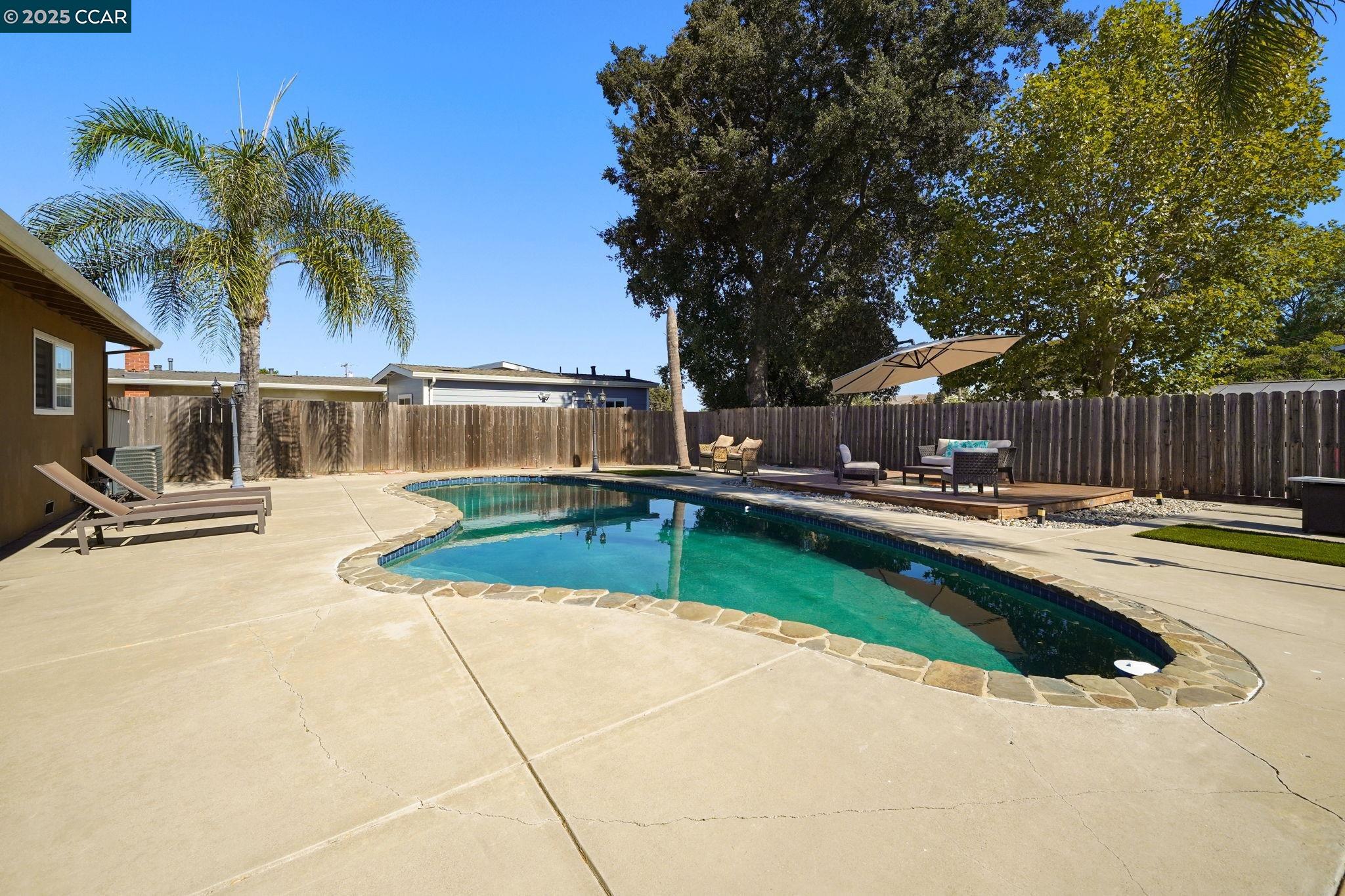 4317 Cowell Rd