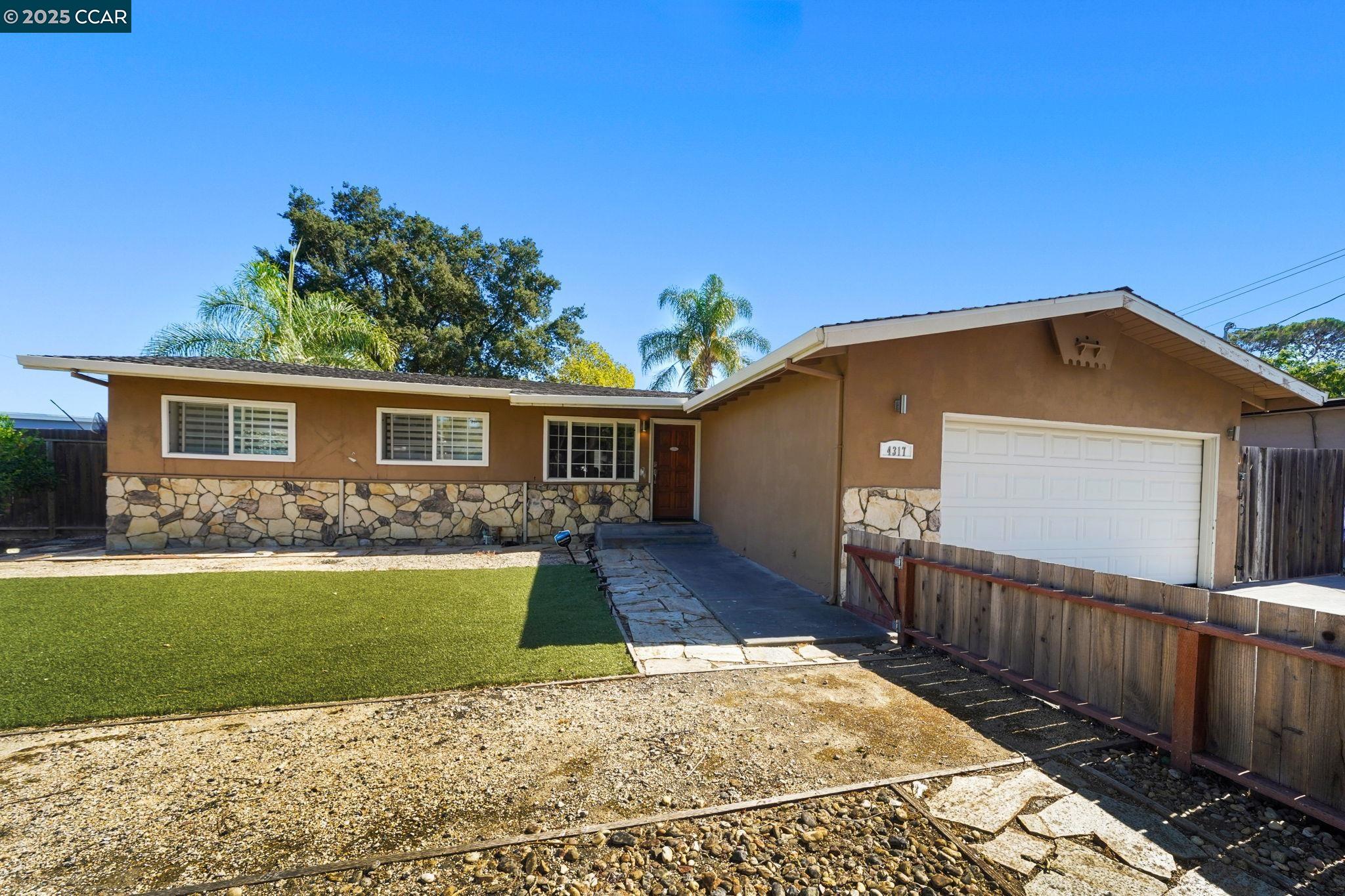 4317 Cowell Rd