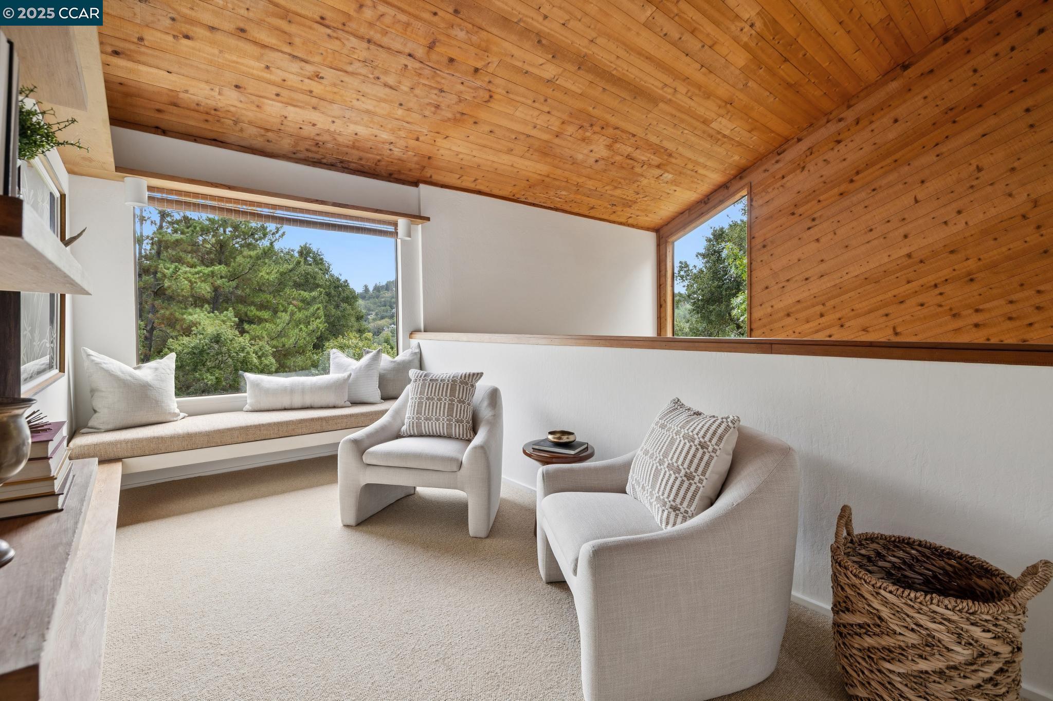 388 Camino Sobrante