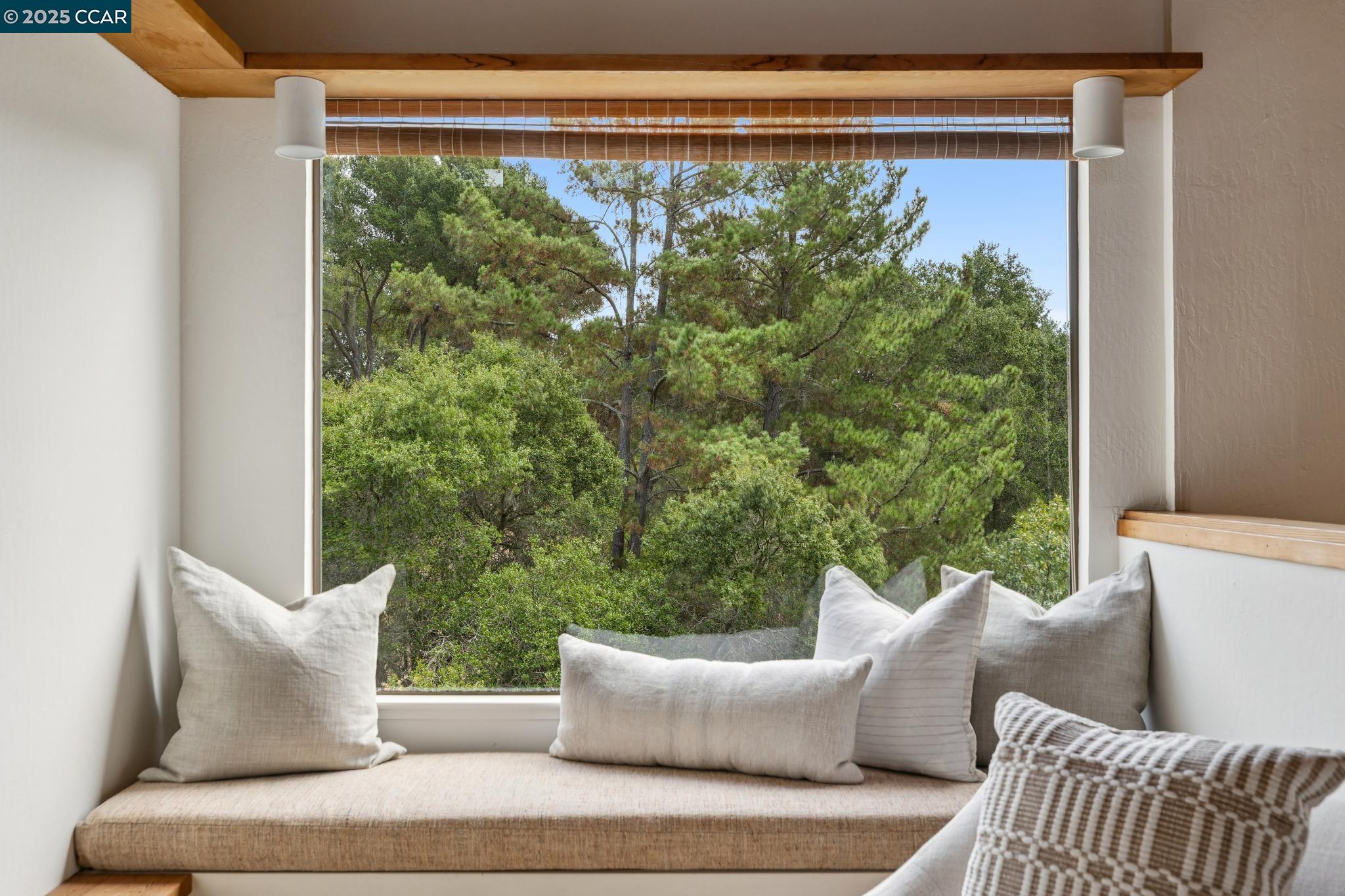 388 Camino Sobrante