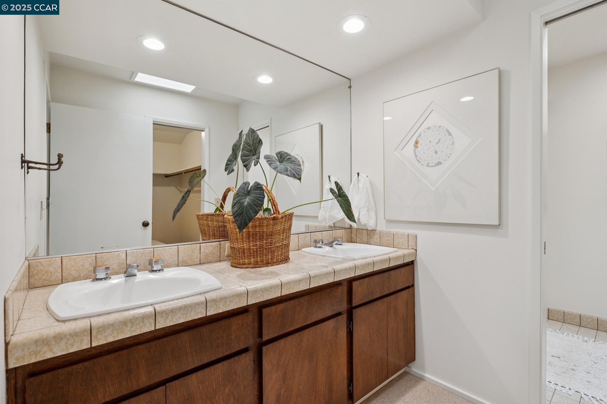 388 Camino Sobrante