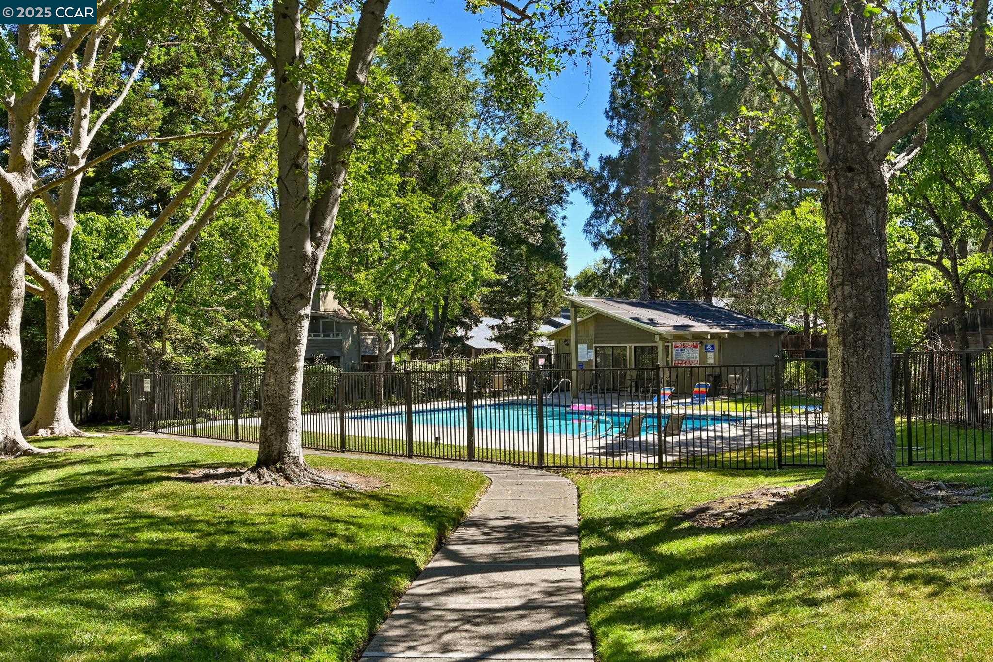 311 Eastgate Ln