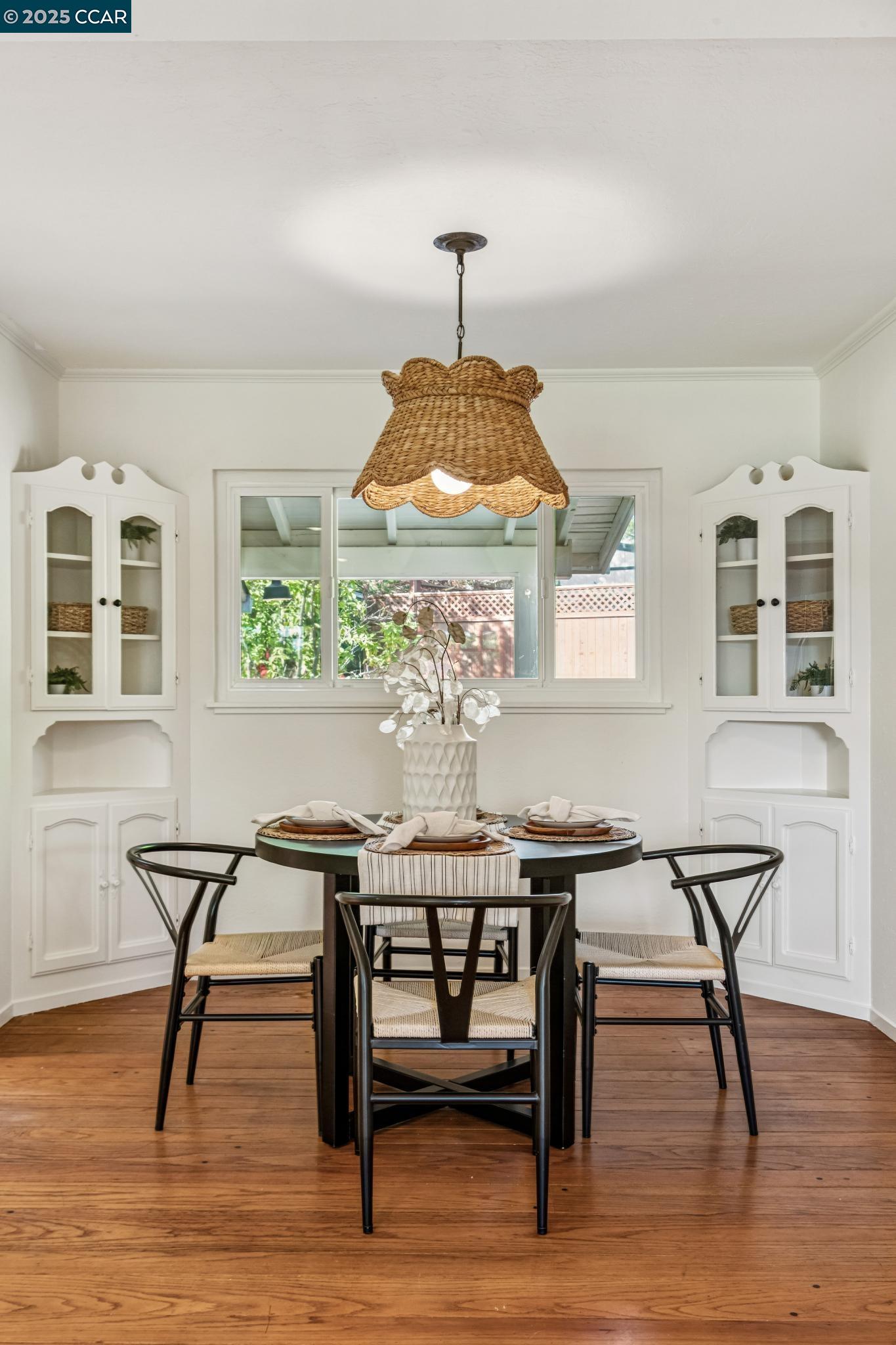 11 Forest Hills Ct