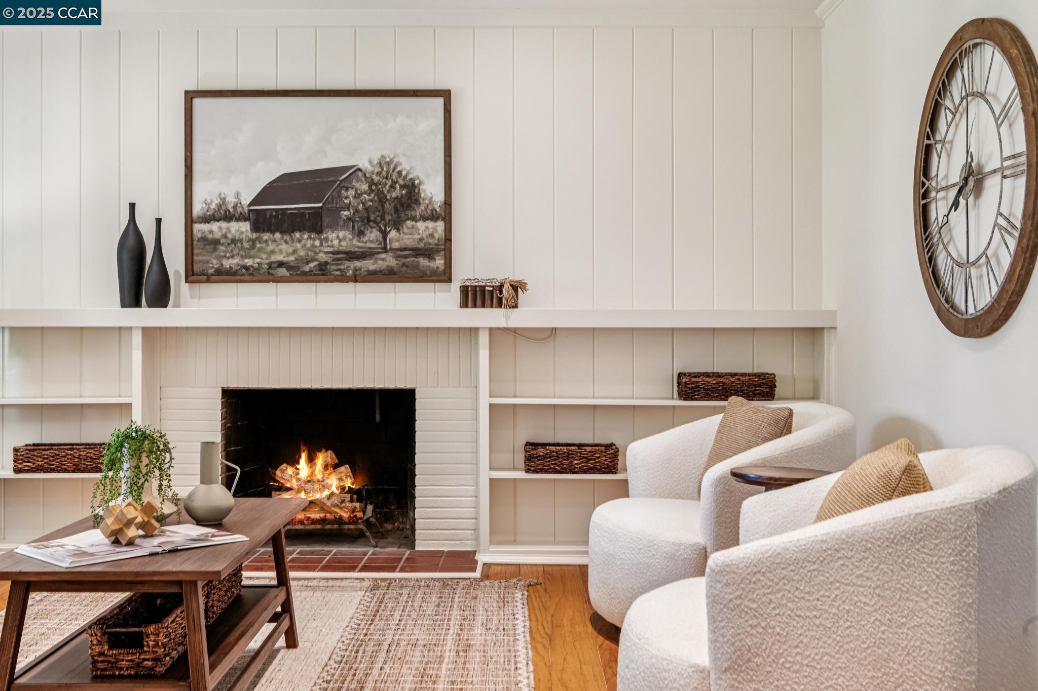 11 Forest Hills Ct