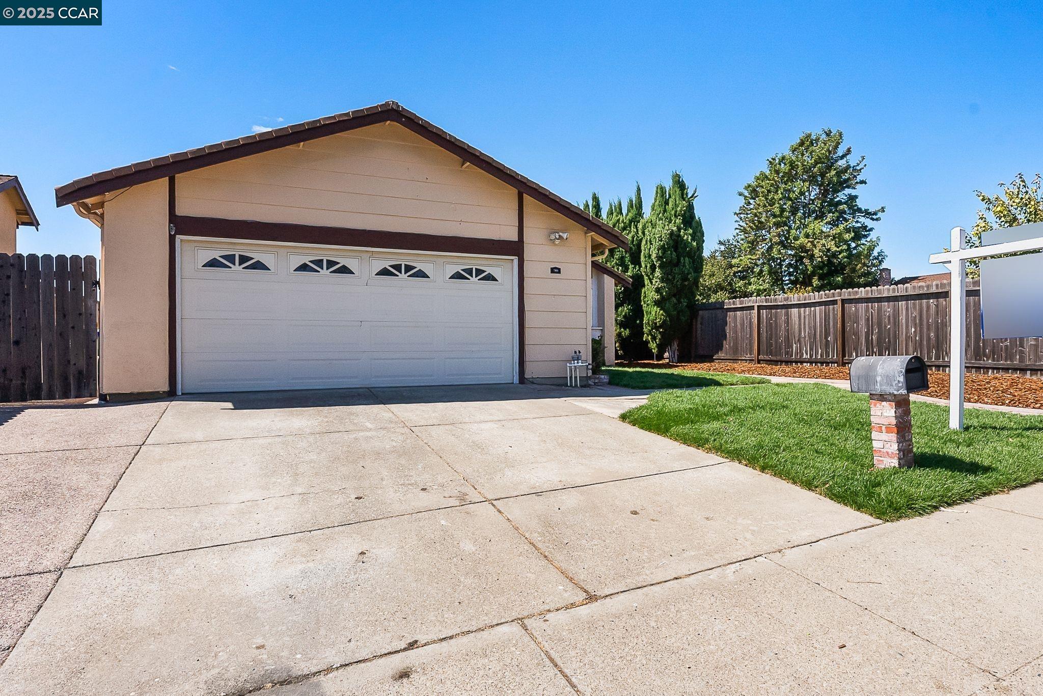 789 Coral Ridge Cir
