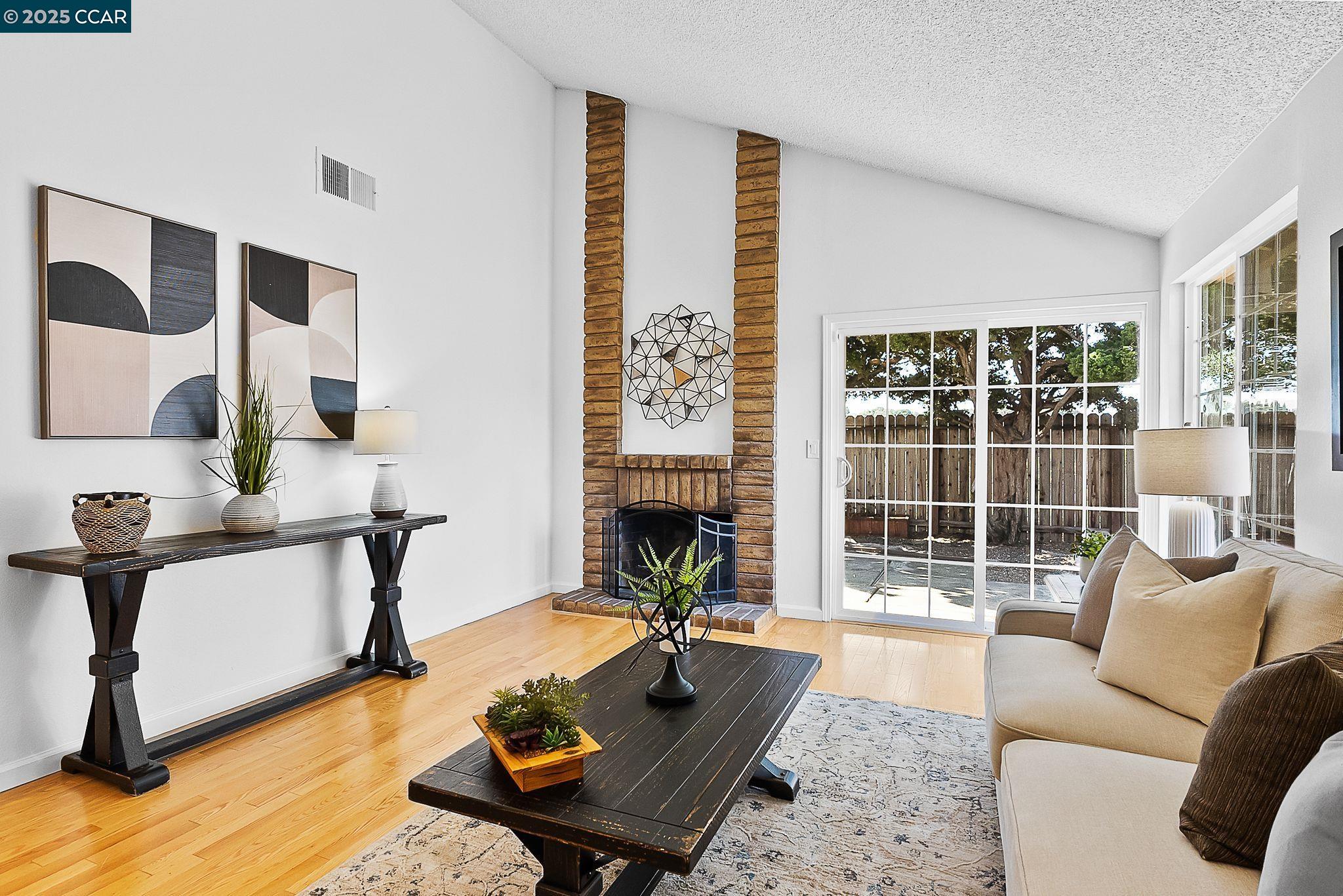 789 Coral Ridge Cir