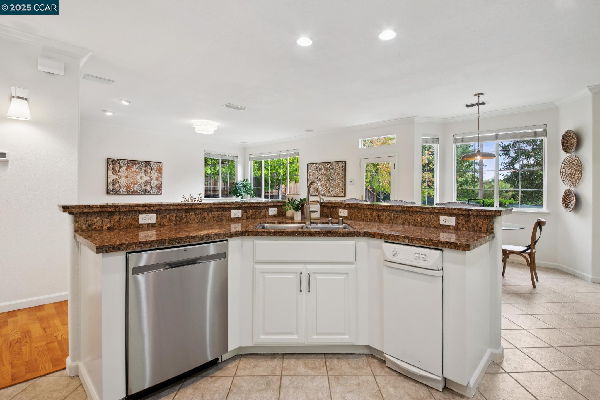 455 Kit Fox Ct