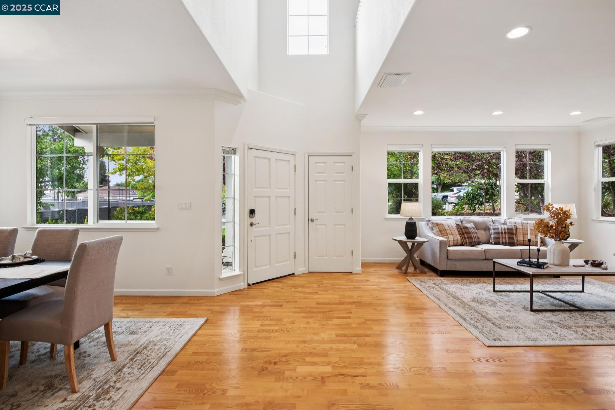 455 Kit Fox Ct