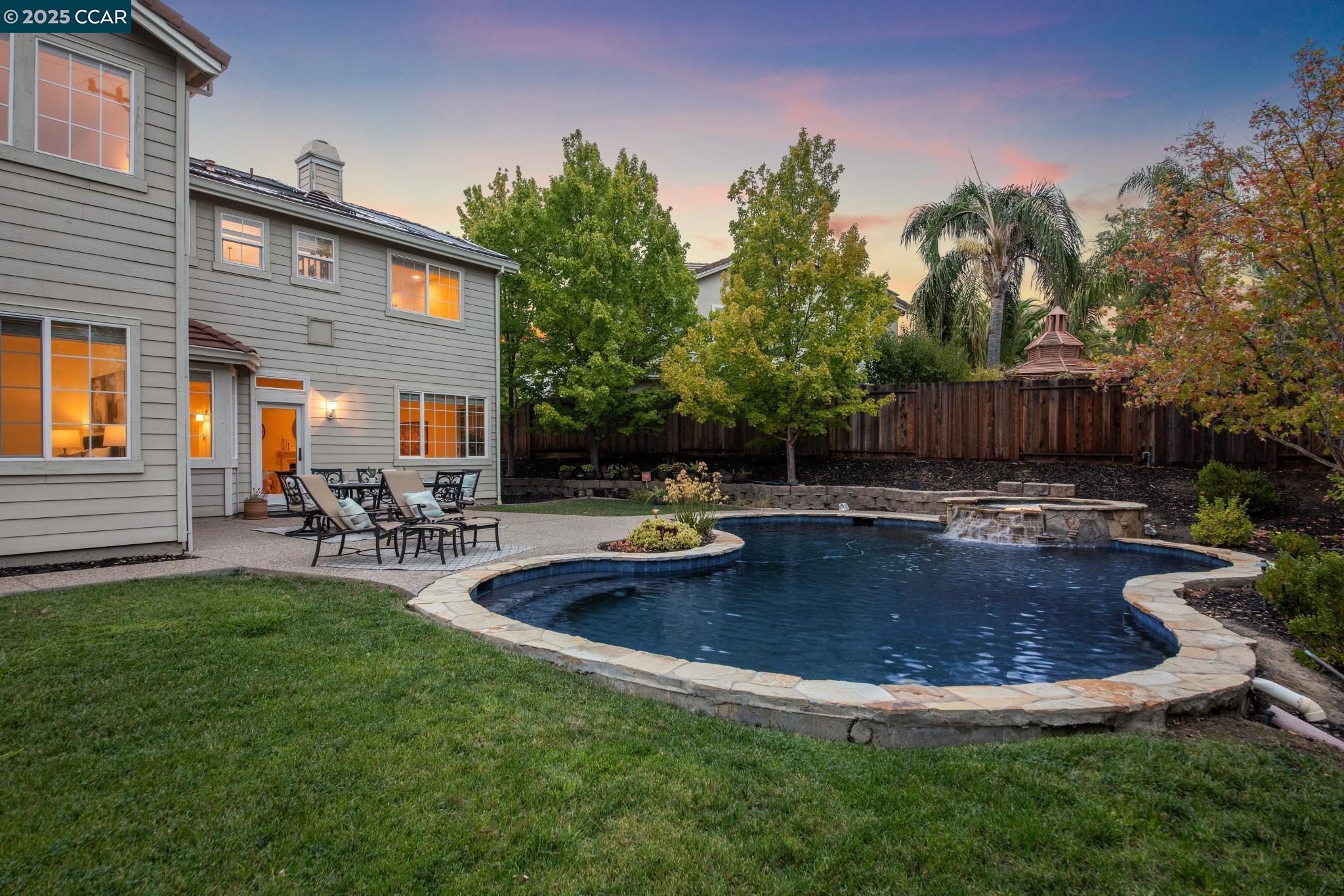 455 Kit Fox Ct