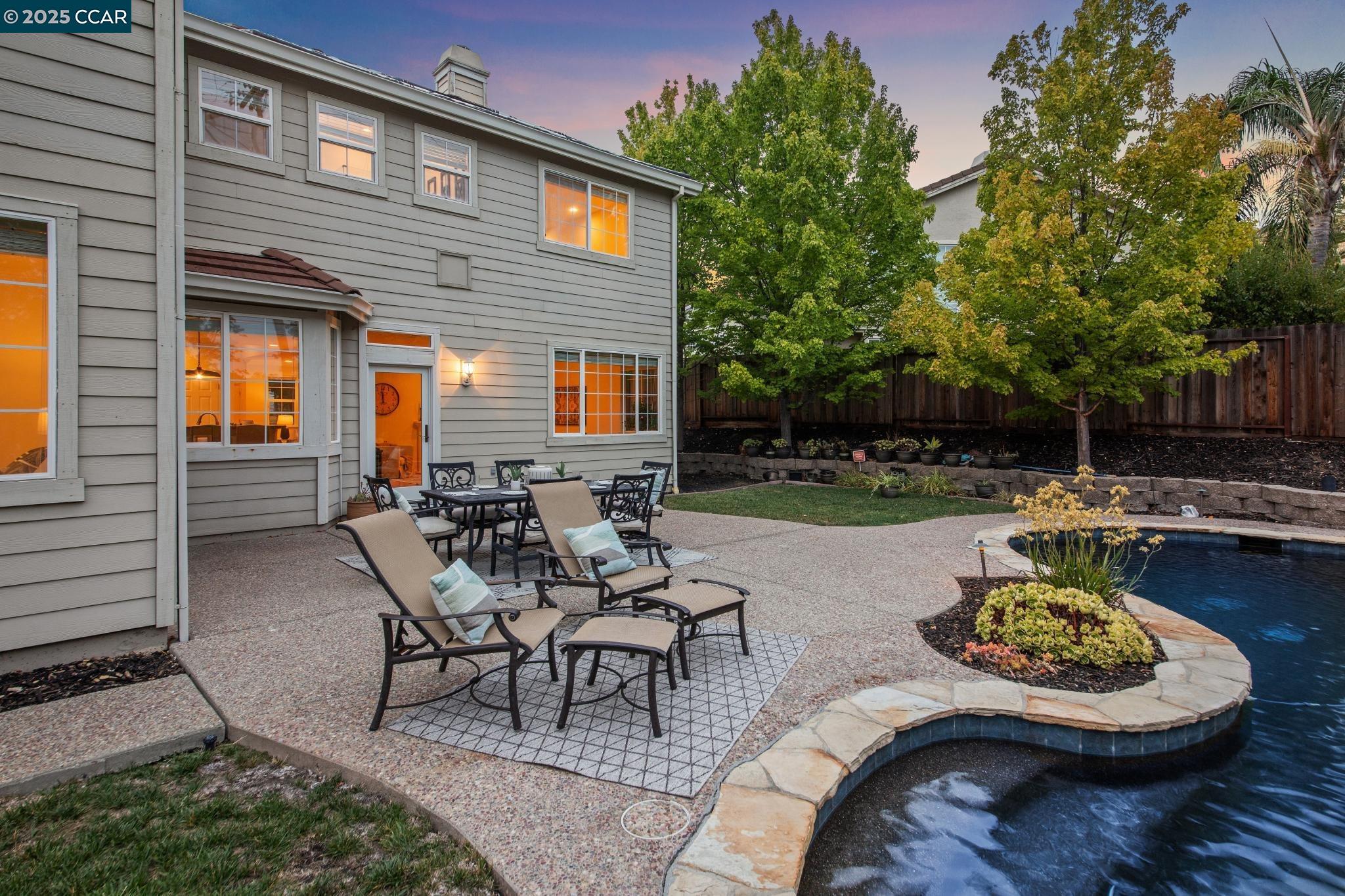 455 Kit Fox Ct