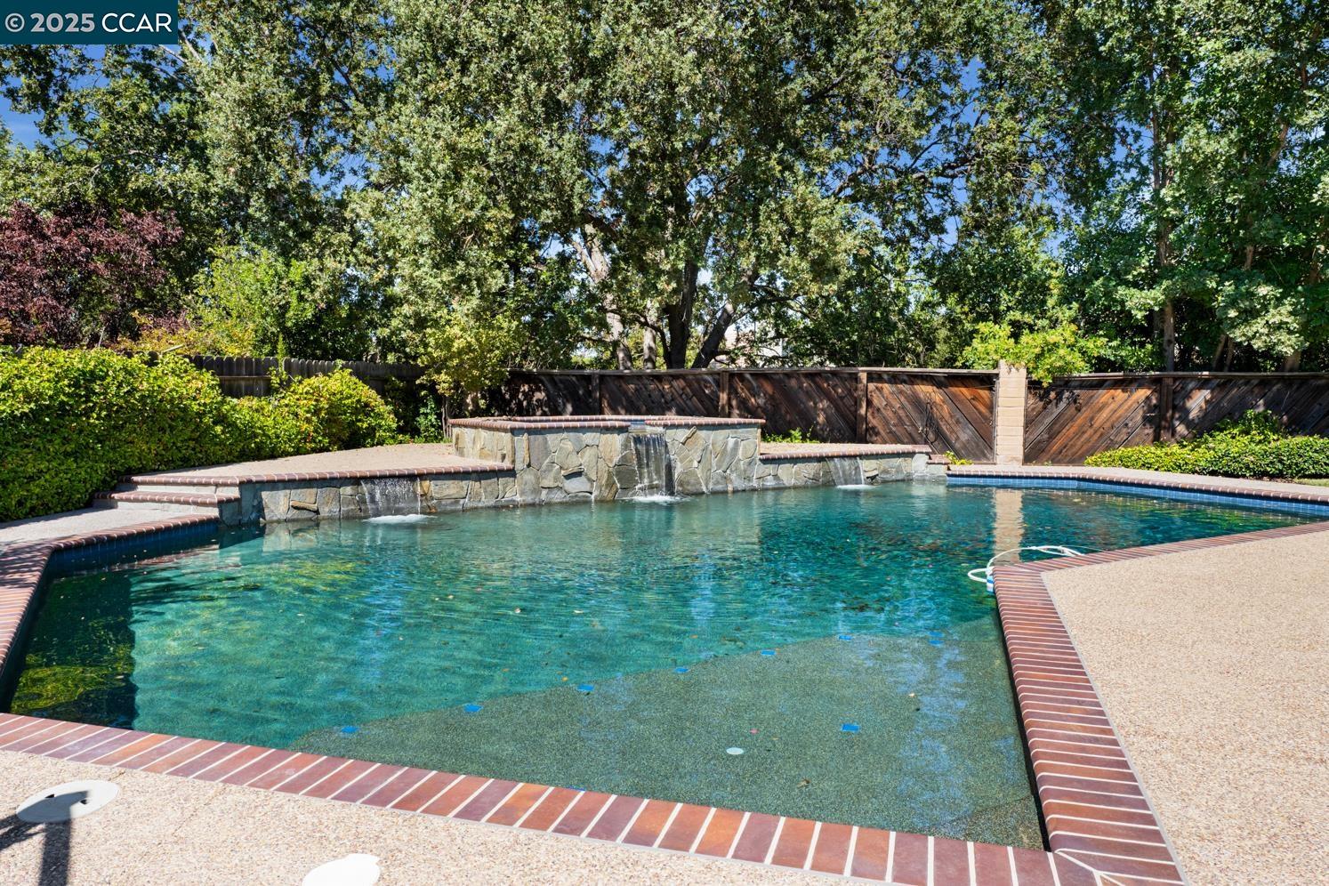 1290 Easley Dr