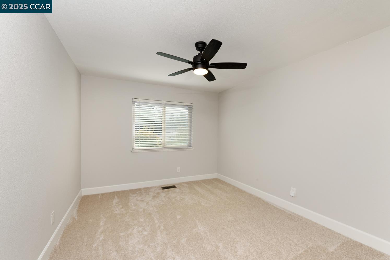 1290 Easley Dr
