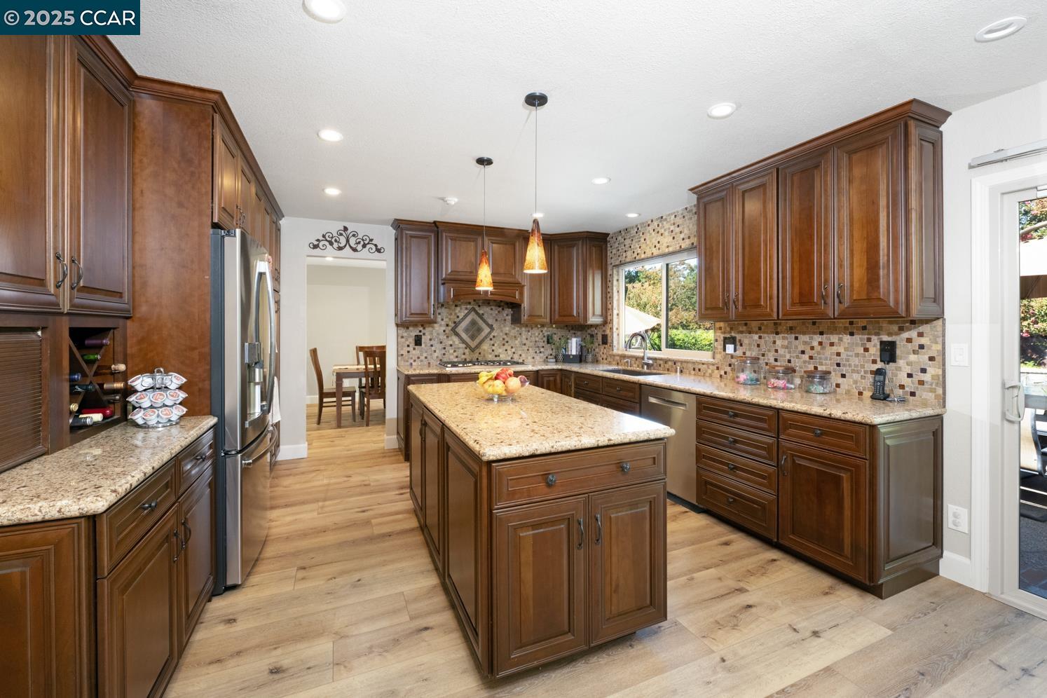 1290 Easley Dr