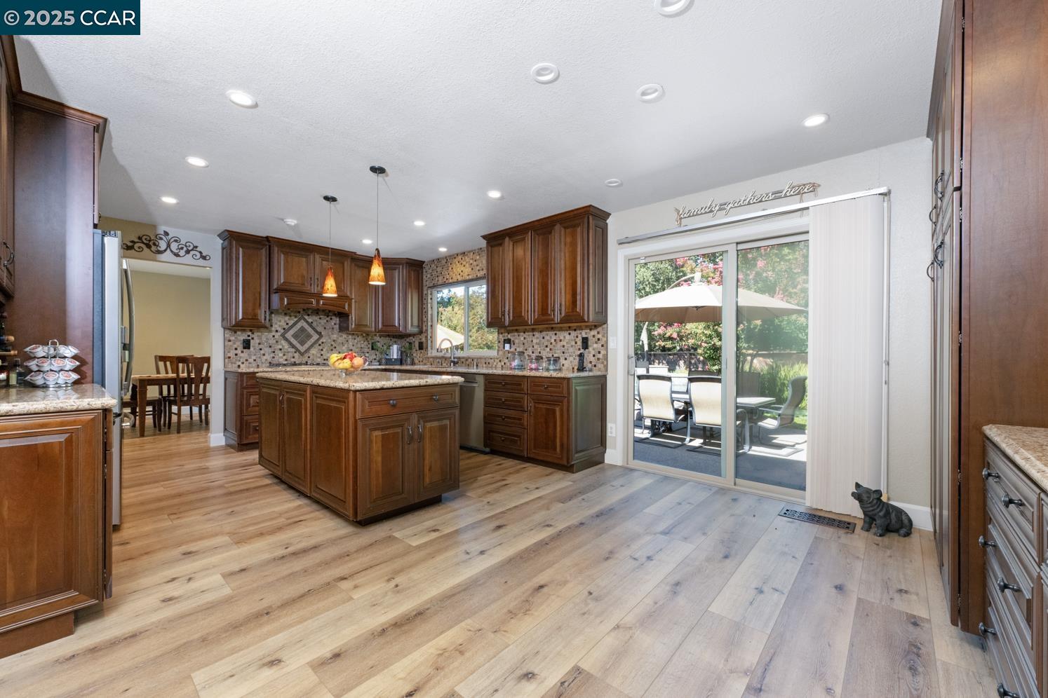 1290 Easley Dr