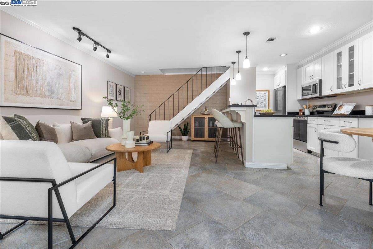 2309 Saidel Dr # 2