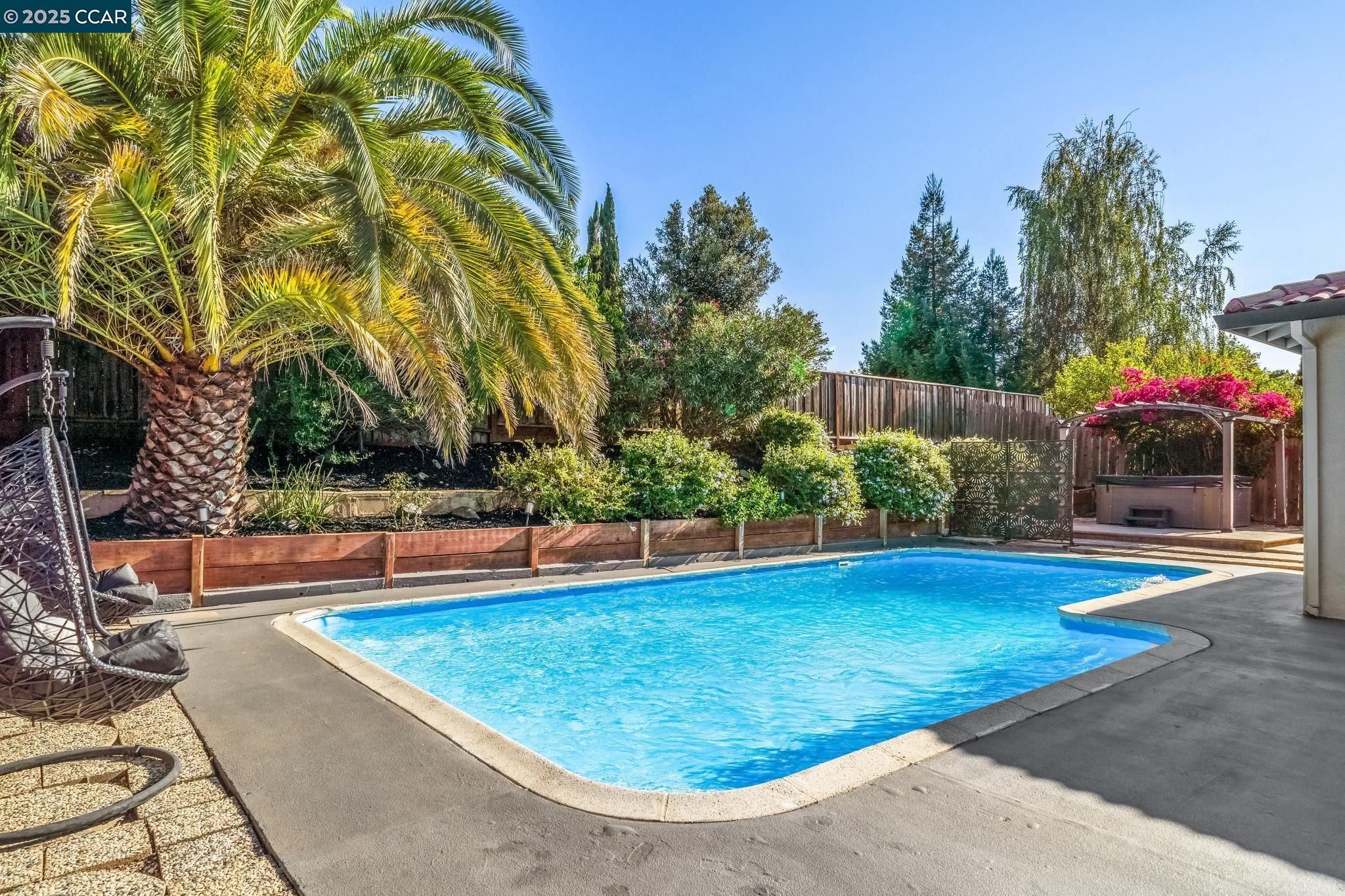 1274 Stephanie Ct