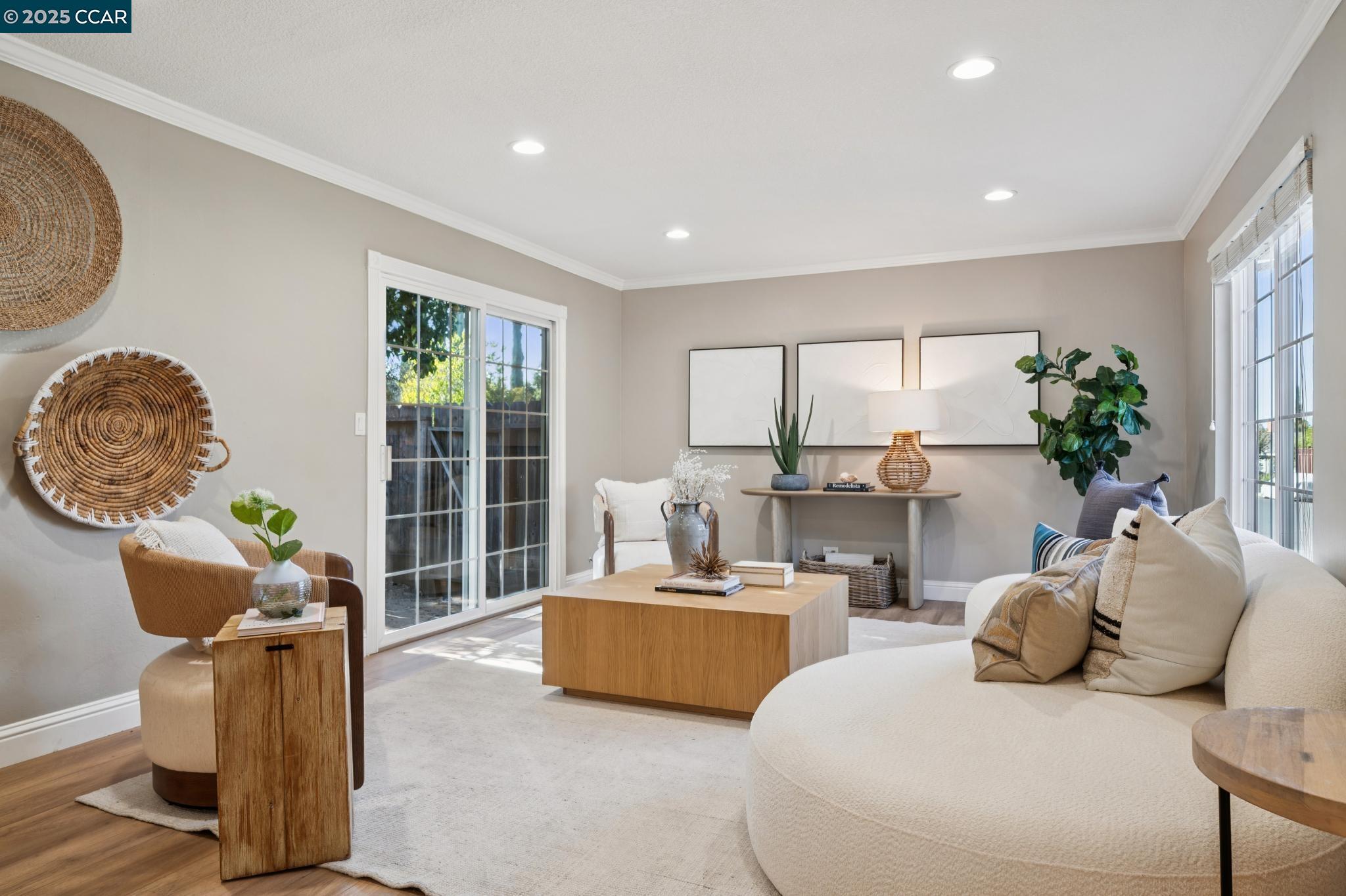 1274 Stephanie Ct