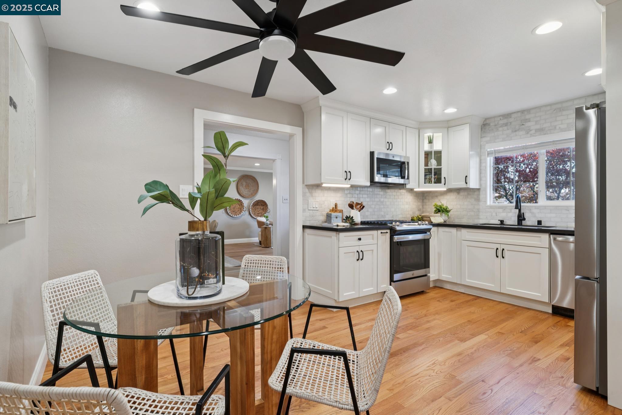 1274 Stephanie Ct