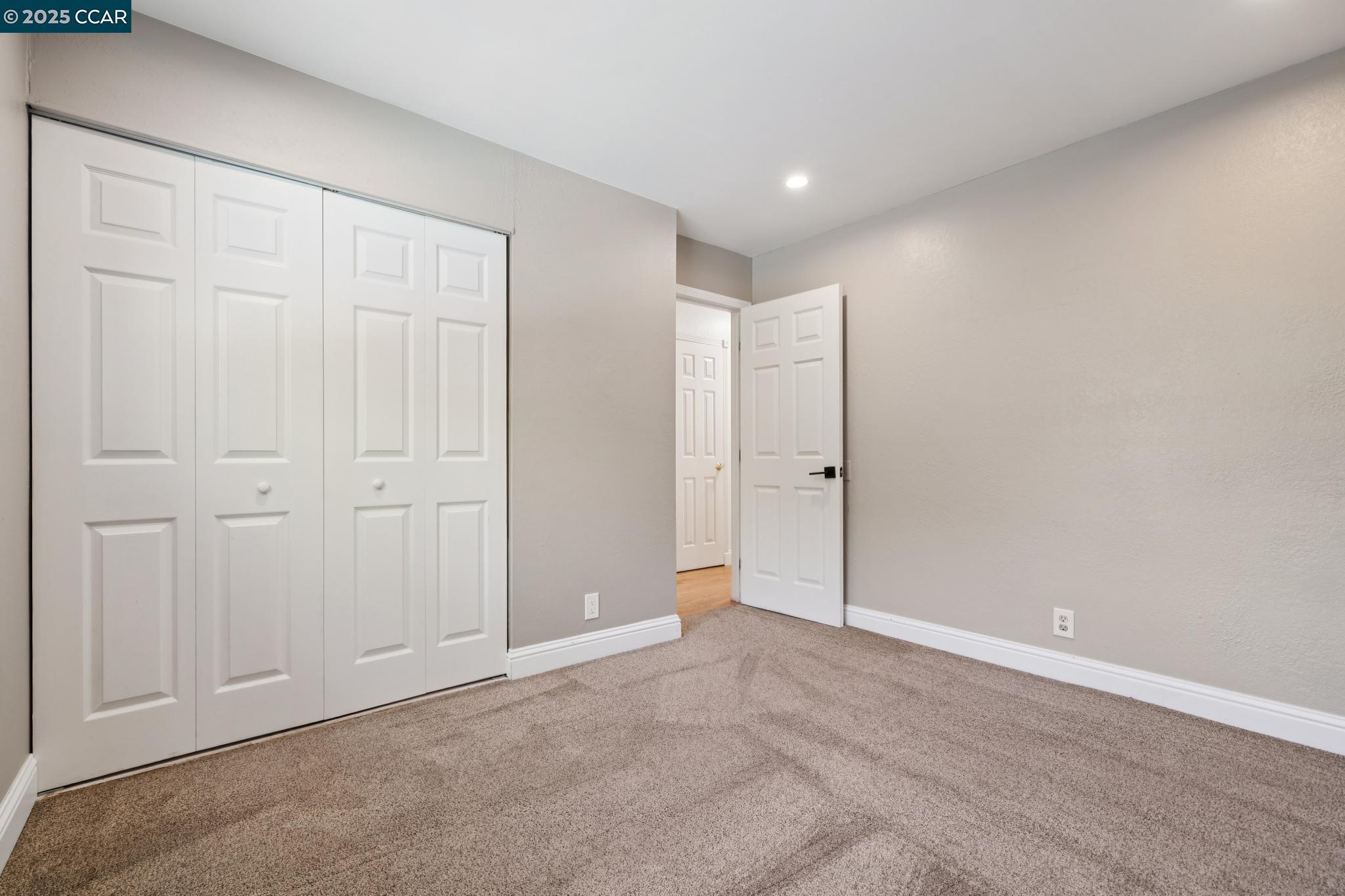 1274 Stephanie Ct
