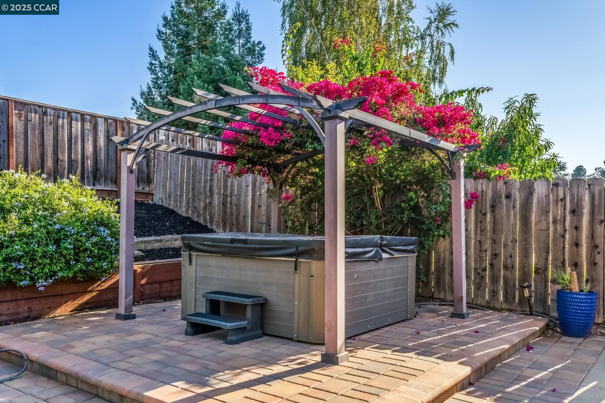 1274 Stephanie Ct