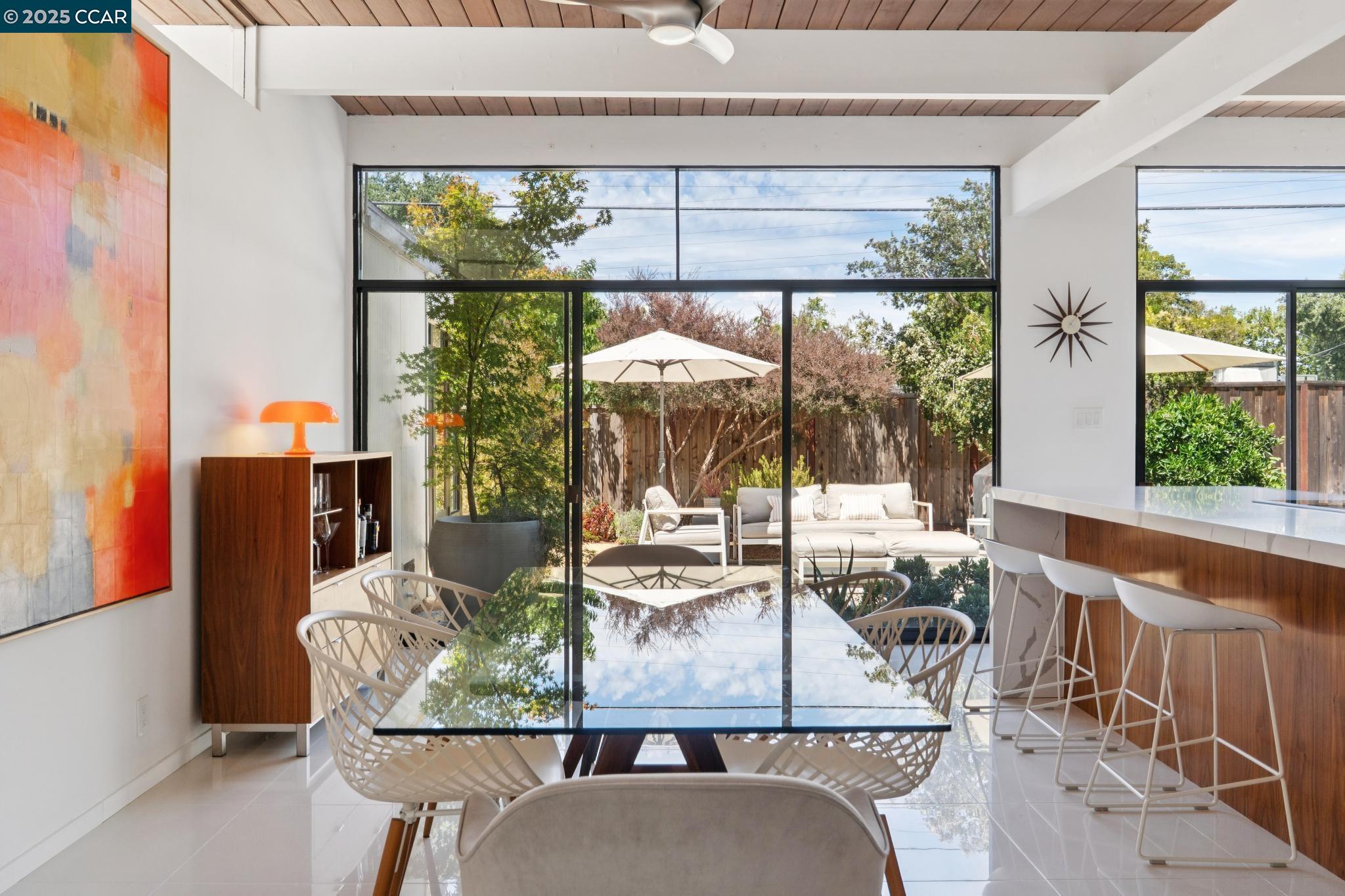 206 Santa Fe Dr