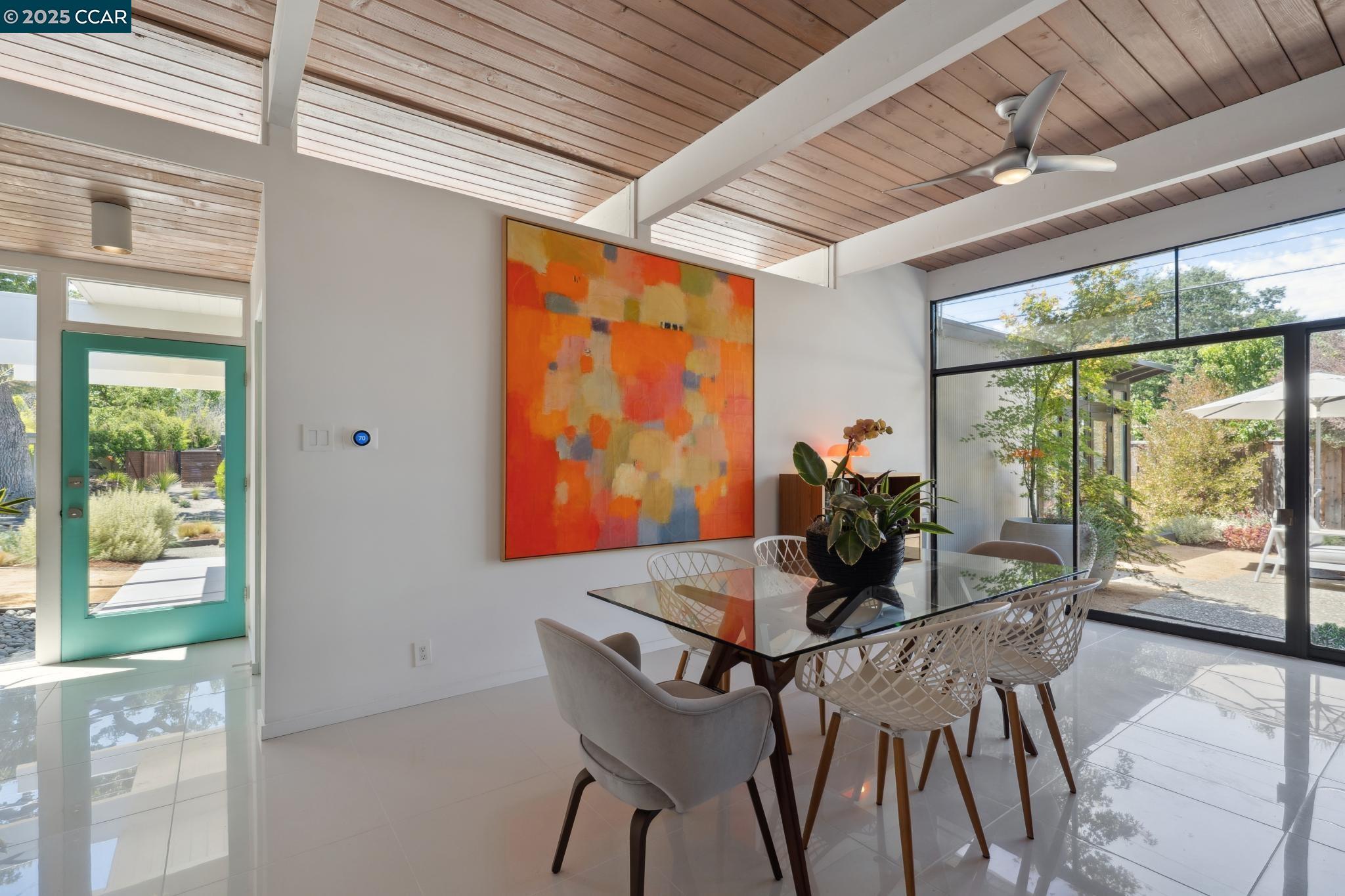 206 Santa Fe Dr