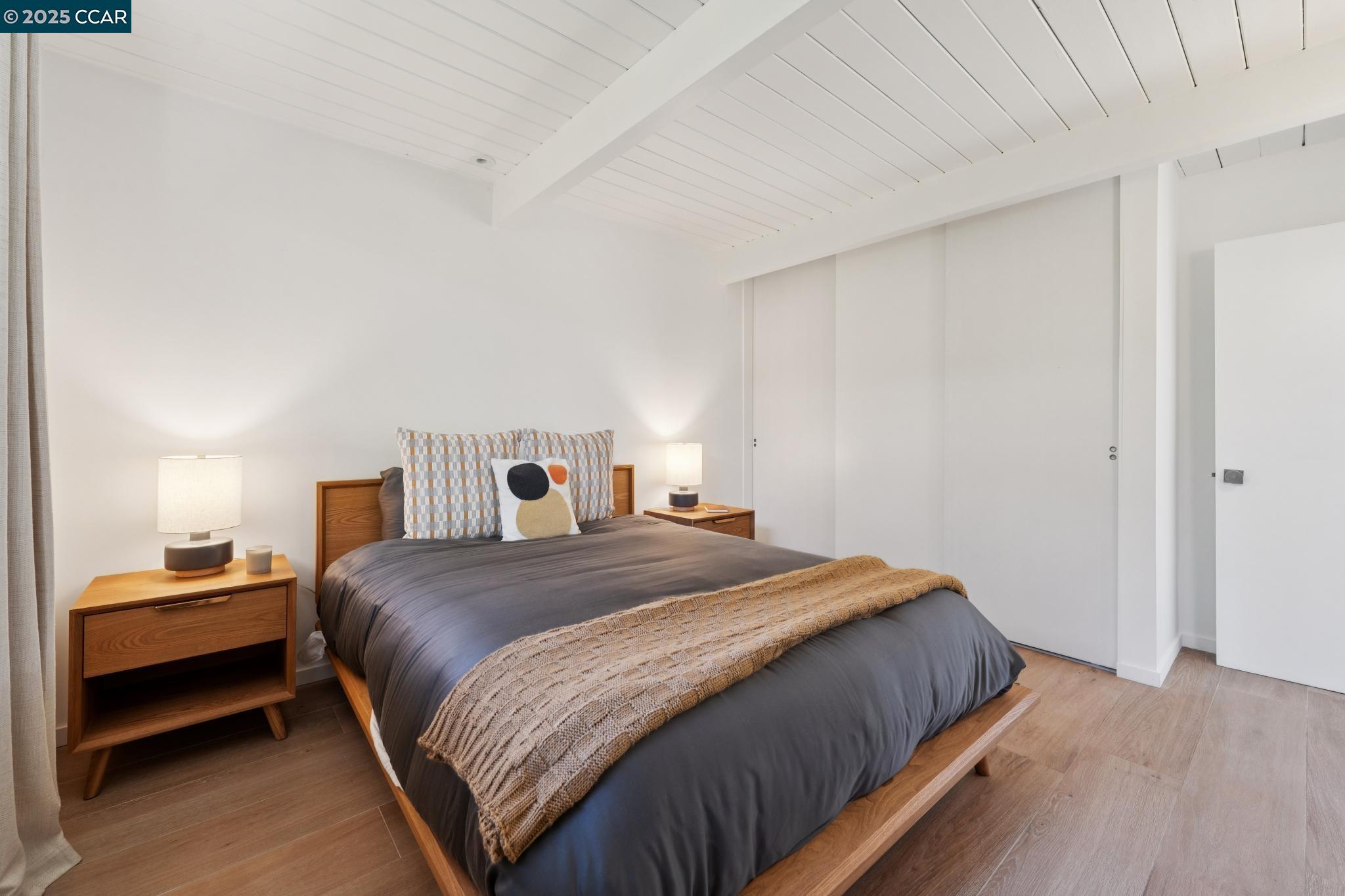 206 Santa Fe Dr