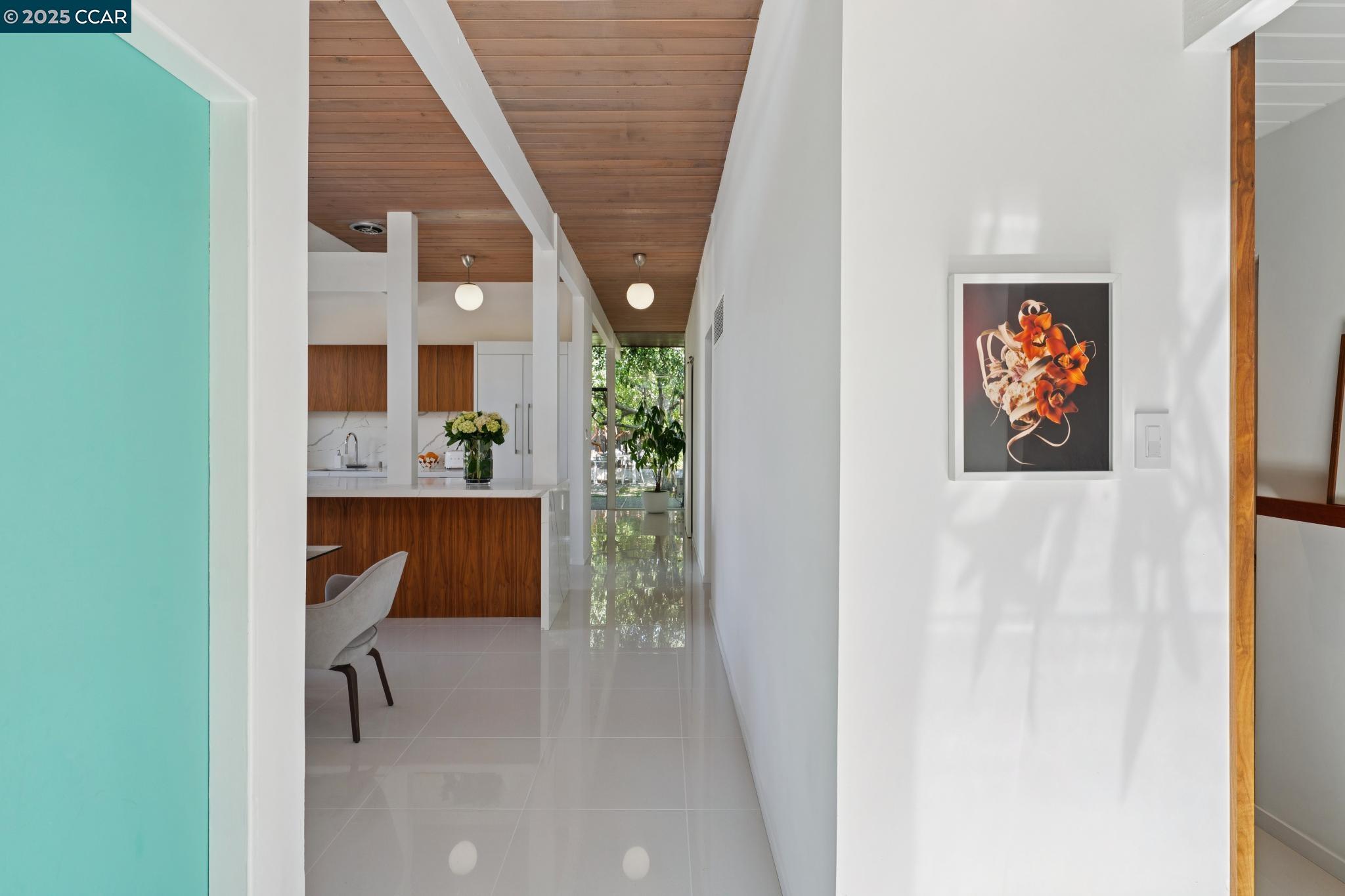 206 Santa Fe Dr