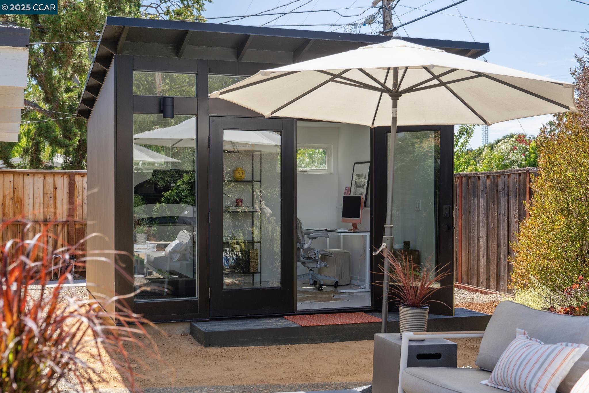 206 Santa Fe Dr